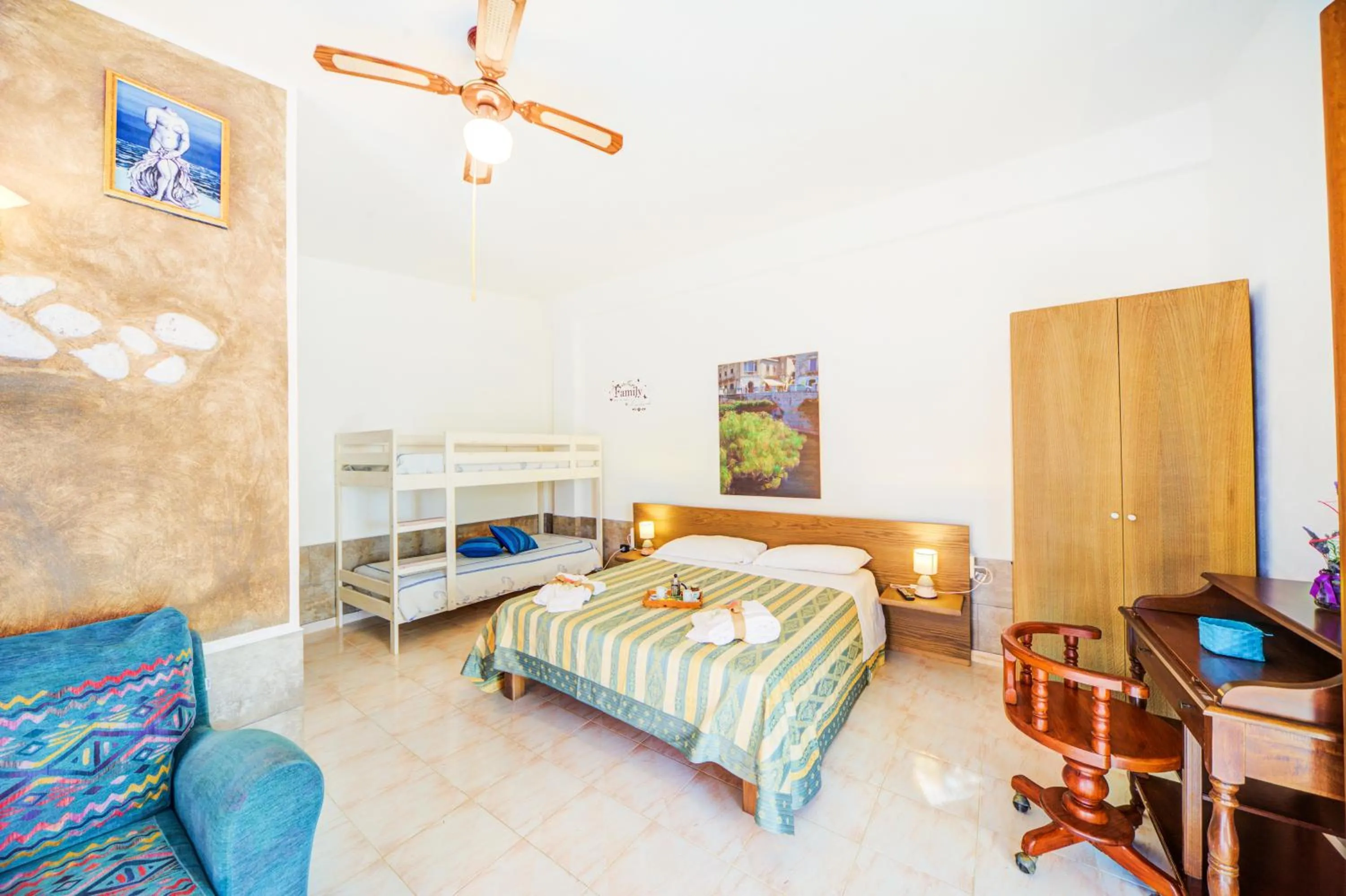 Double Room with Garden View in B&B Sicilia Bella