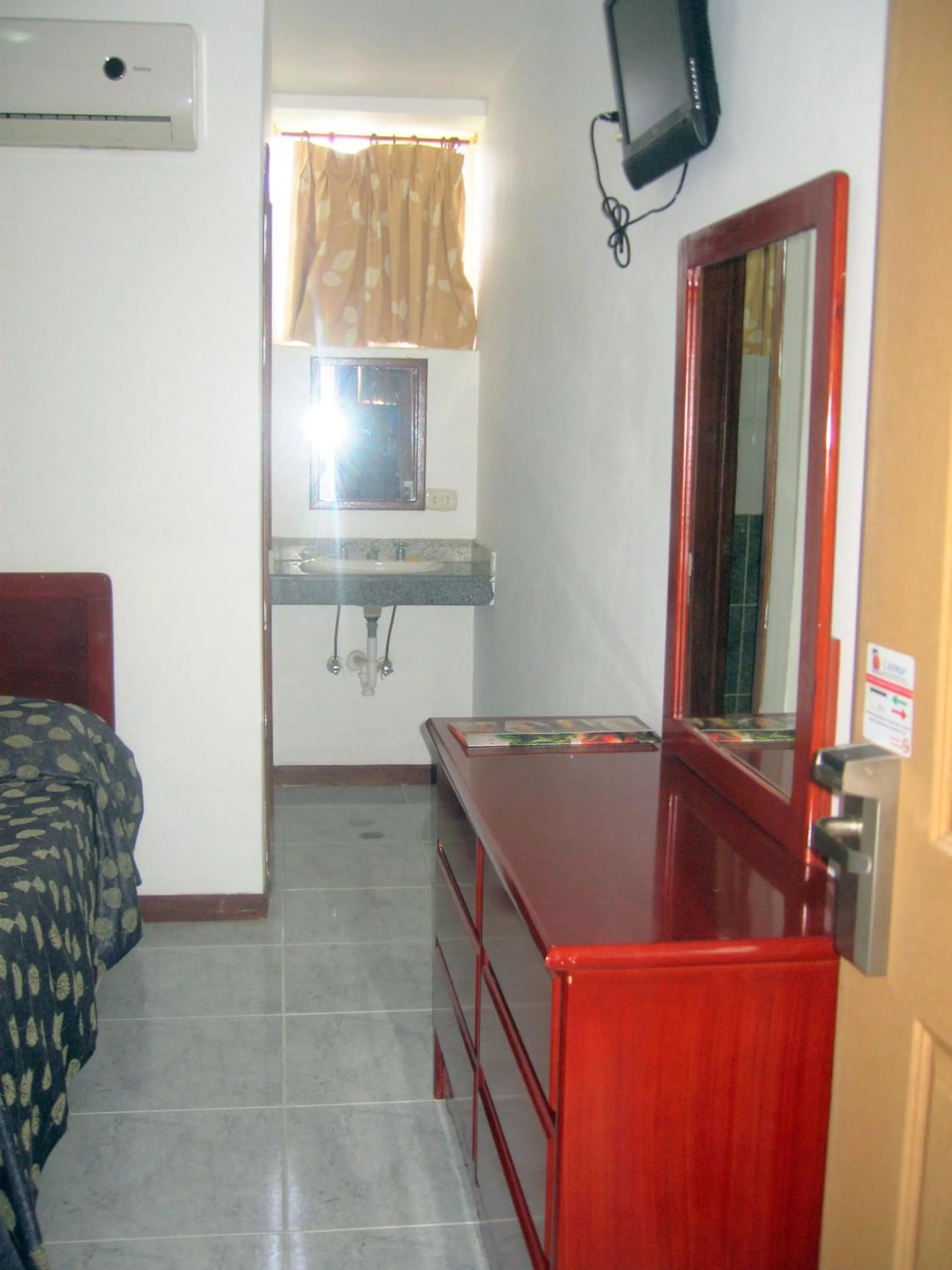 Photo of the whole room in Hotel Catimar