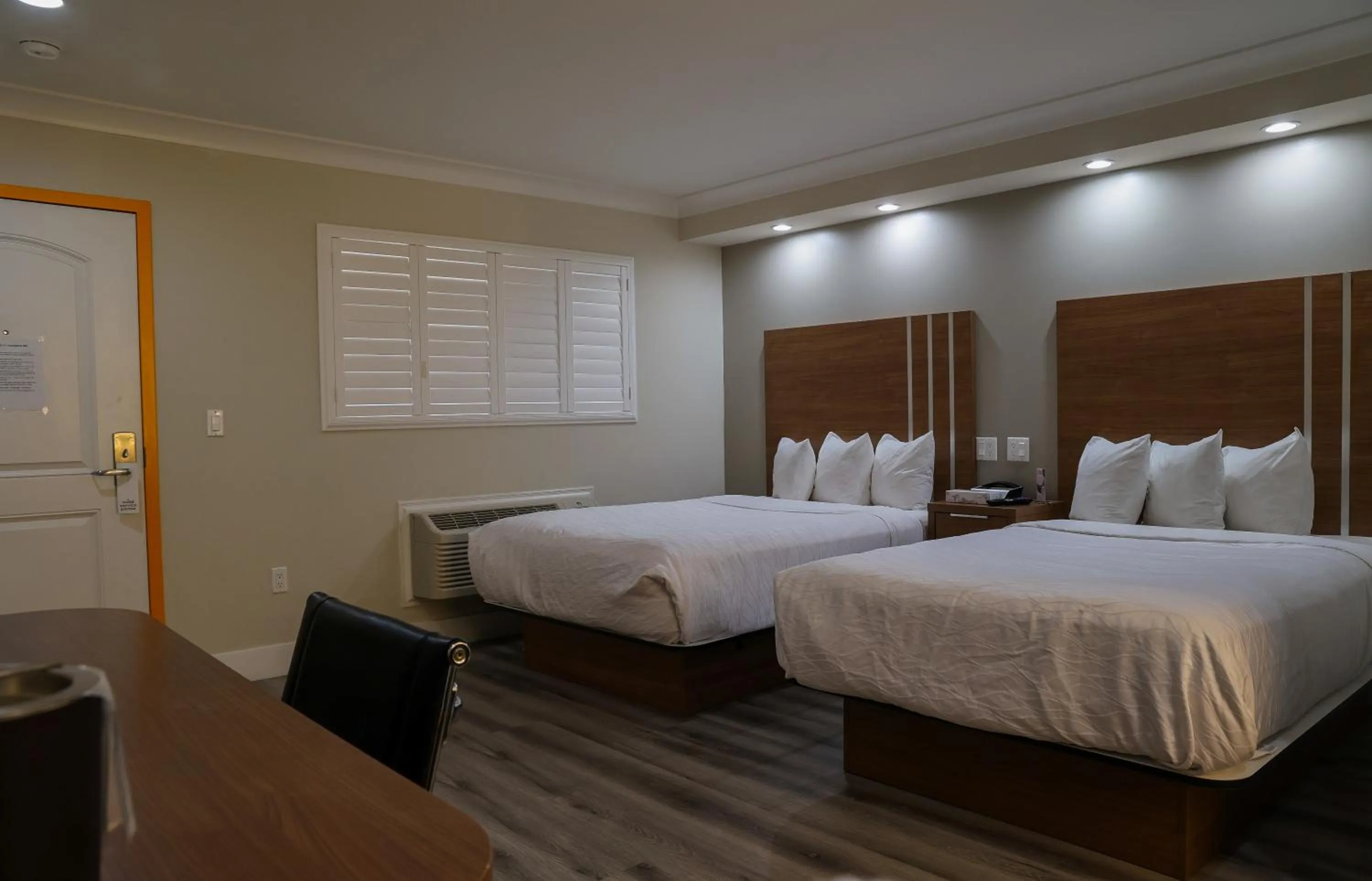 Bed in Greenwich Inn