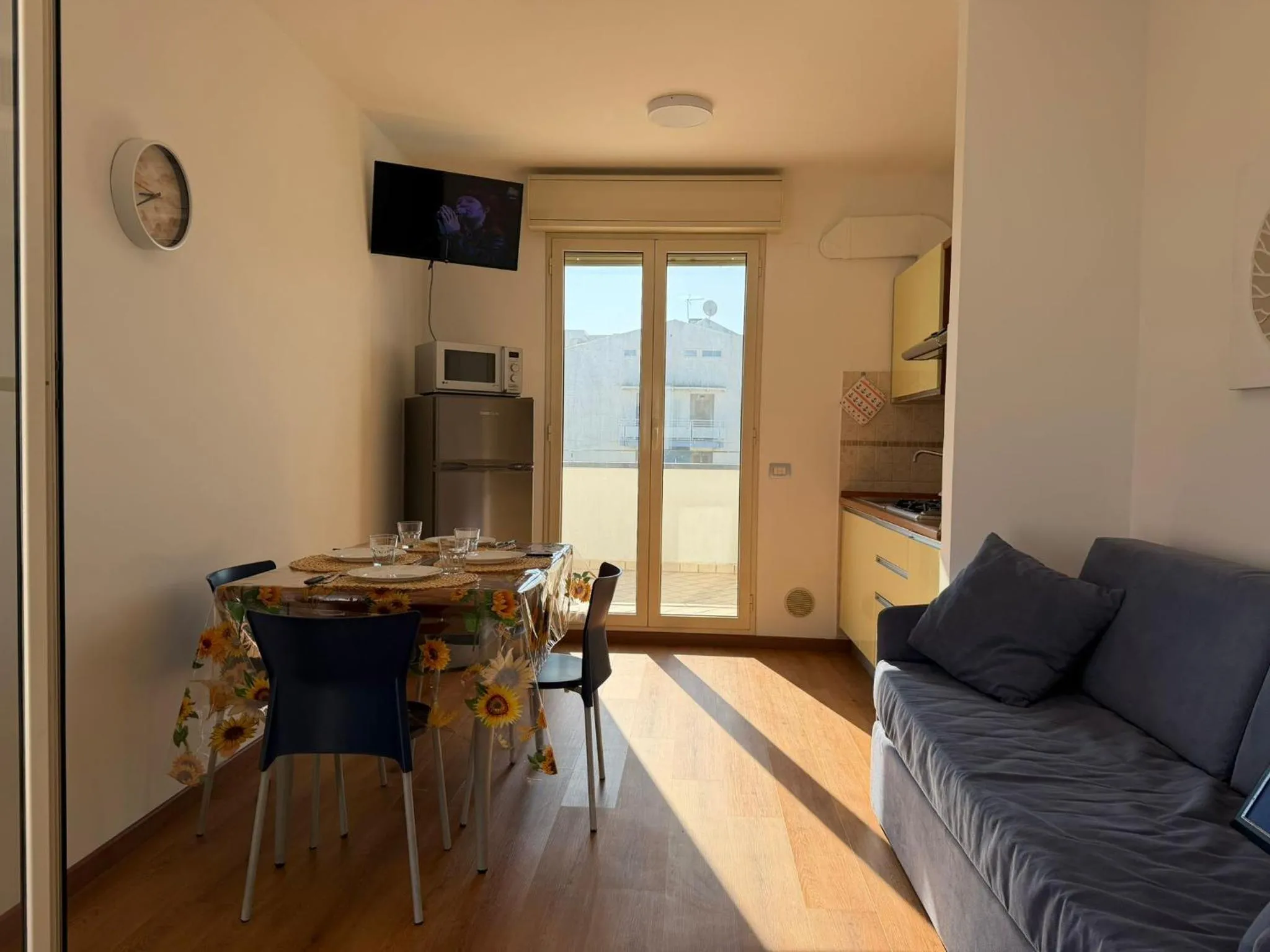 Communal lounge/ TV room in Residence il Girasole 1