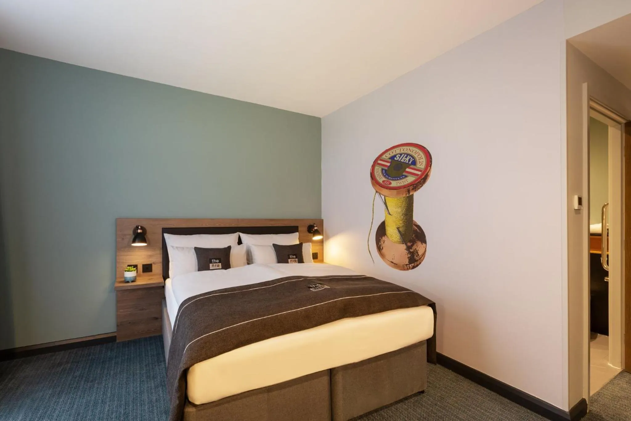 Photo of the whole room, Bed in Holiday Inn - the niu, Loom Manchester North by IHG