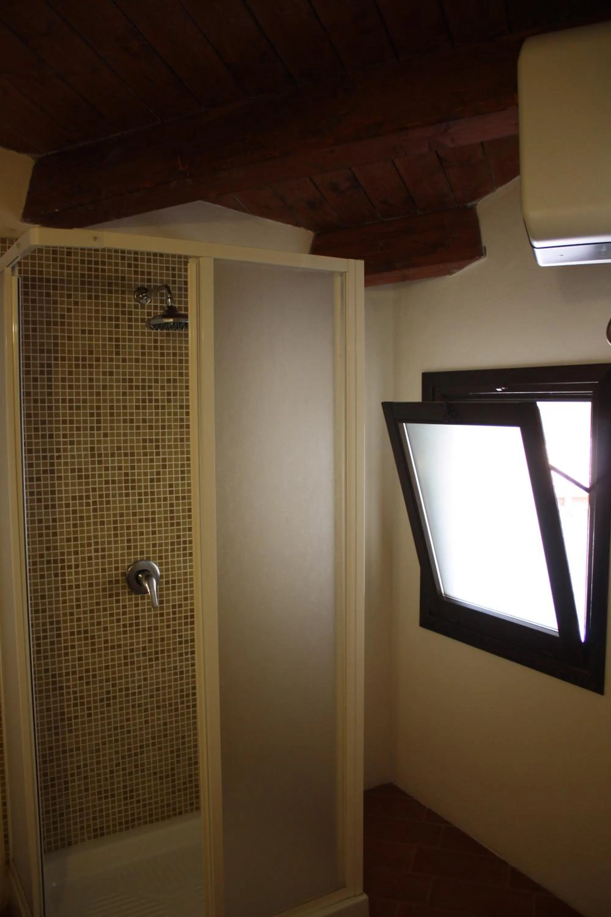 Bathroom in Il Lupo Rosso