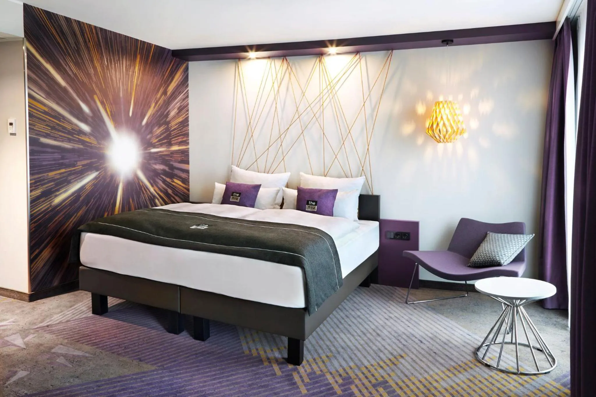 Photo of the whole room, Bed in Holiday Inn - the niu, Air Frankfurt Messe by IHG