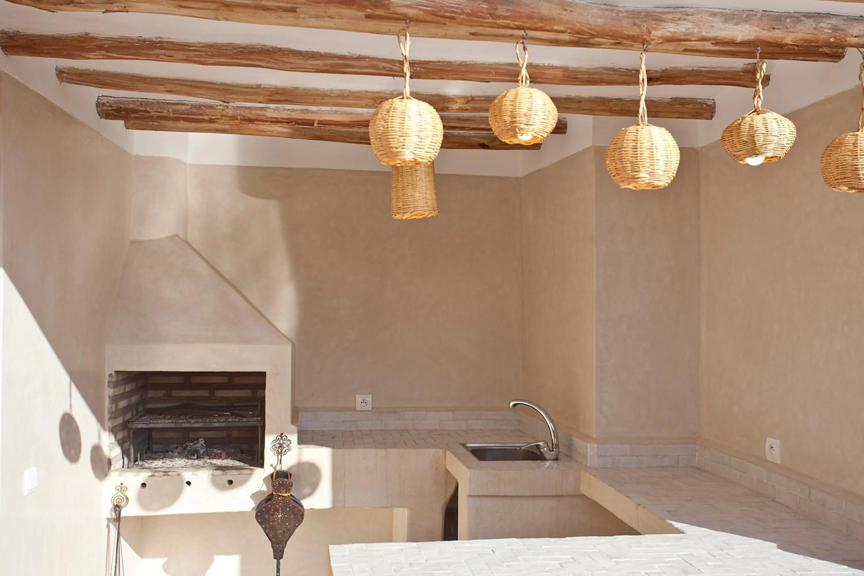 Kitchen or kitchenette in Riad AL RIAD