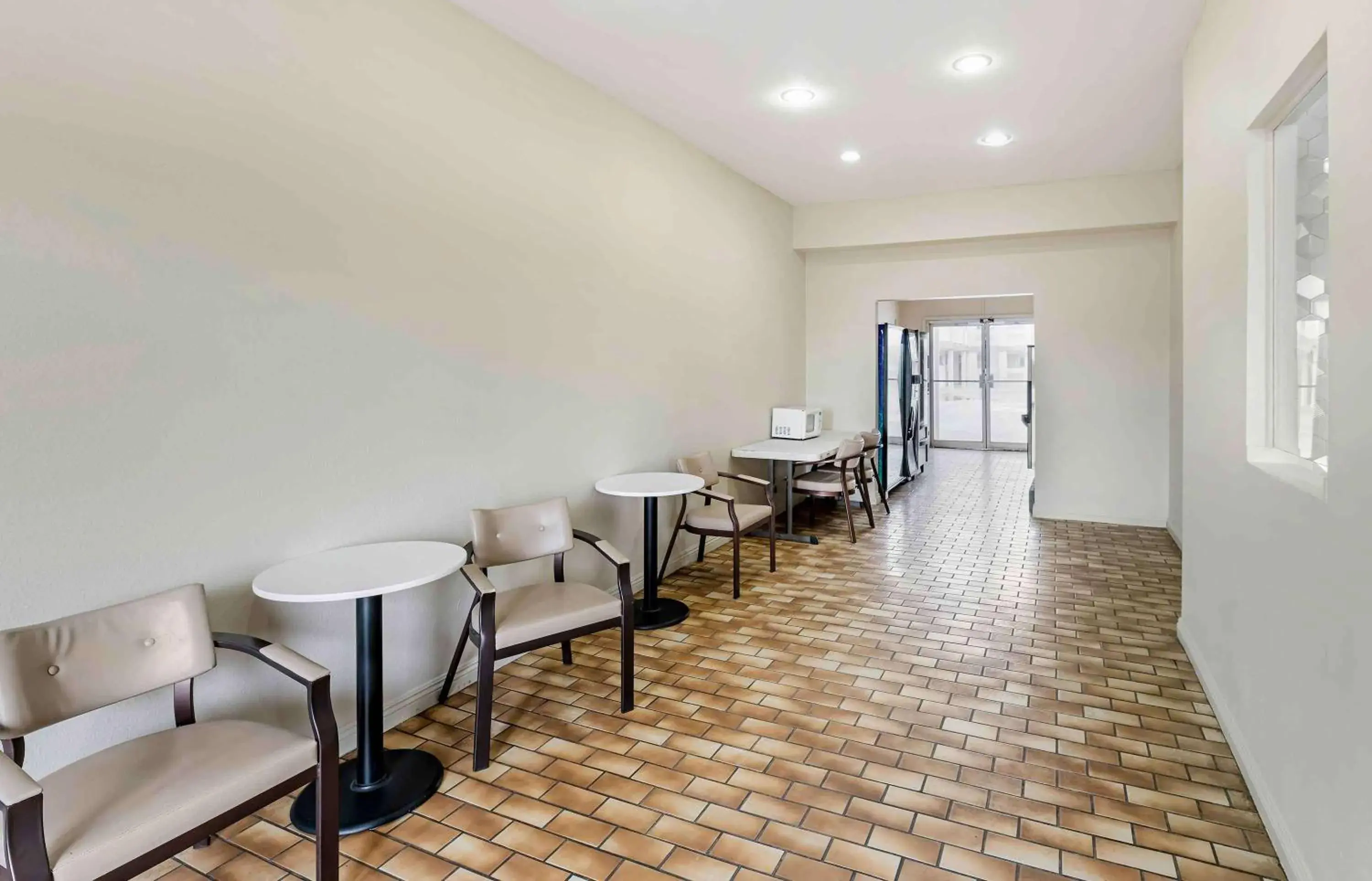 Lobby or reception in Extended Stay America Select Suites - Odessa Lobby or reception in Extended Stay America Select Suites - Odessa