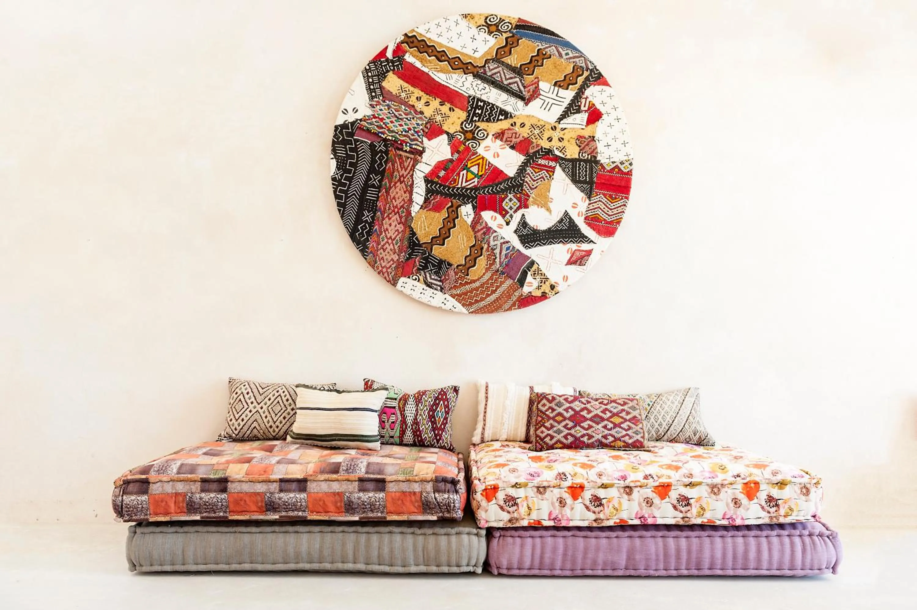 Seating area, Bed in PK25 Dakhla