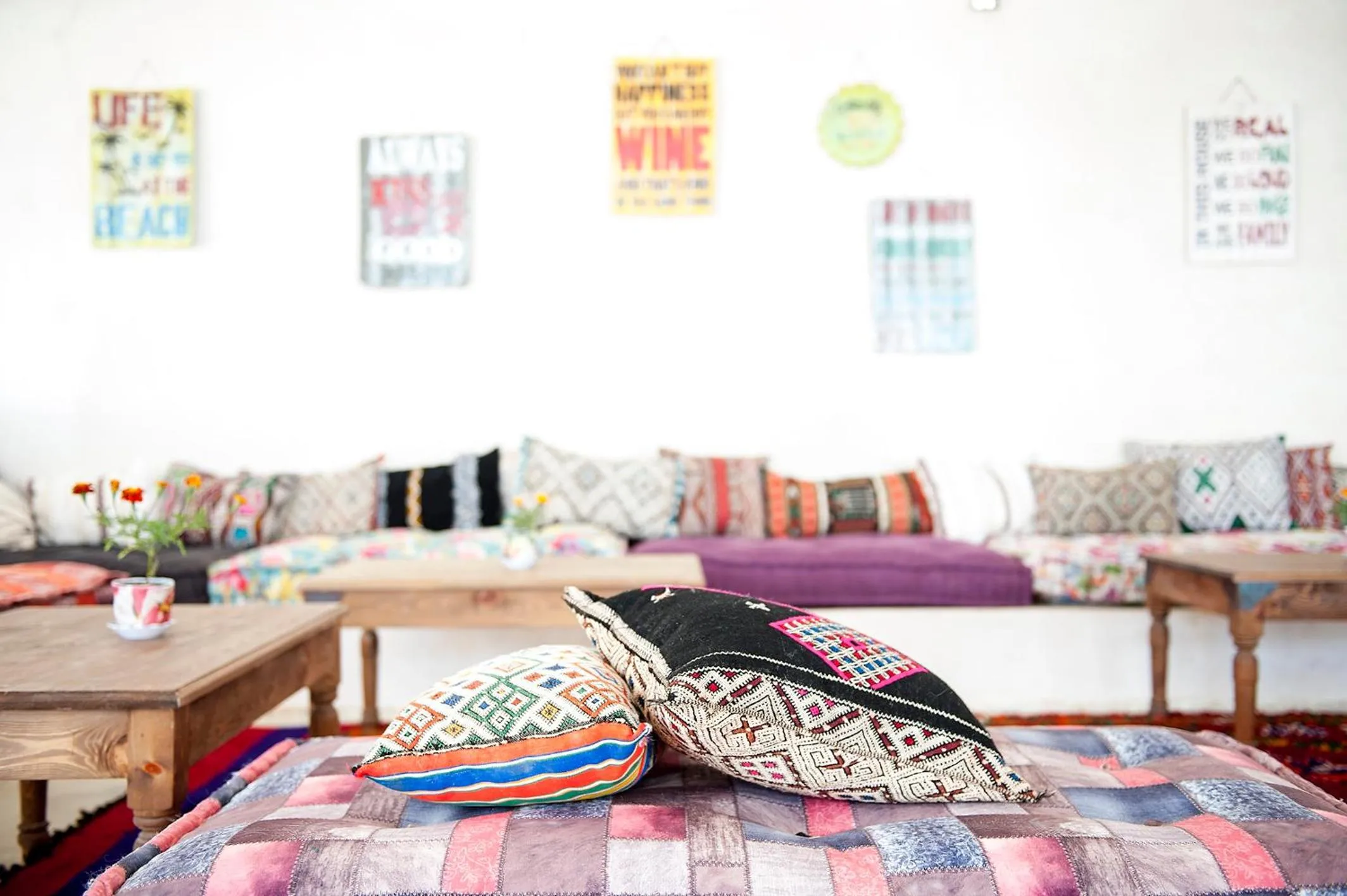 Seating area, Bed in PK25 Dakhla