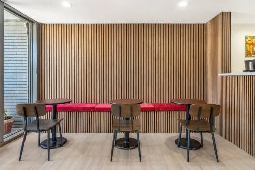 La Luna Inn, an Ascend Collection Hotel