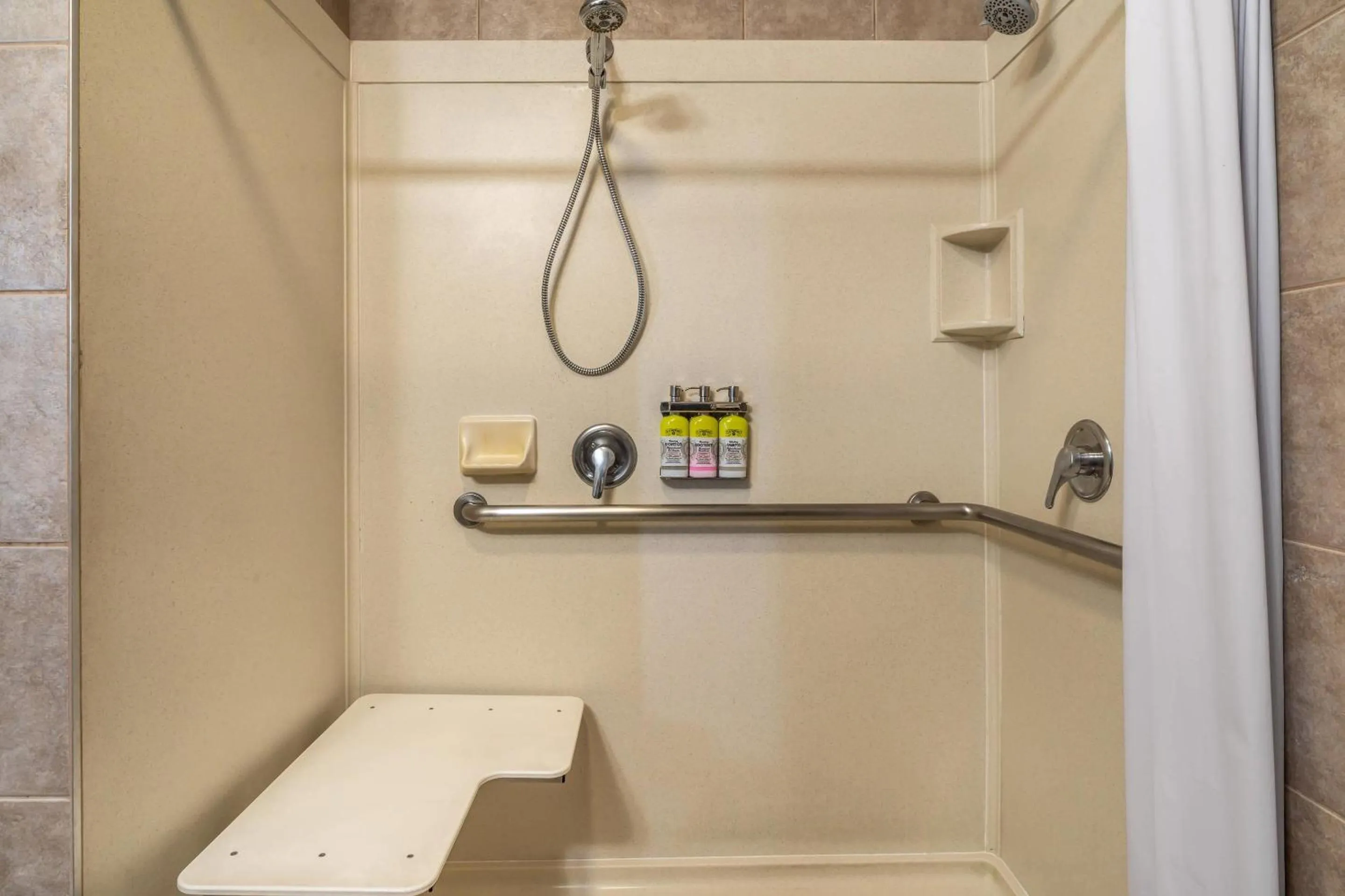 Bedroom in La Luna Inn, an Ascend Collection Hotel