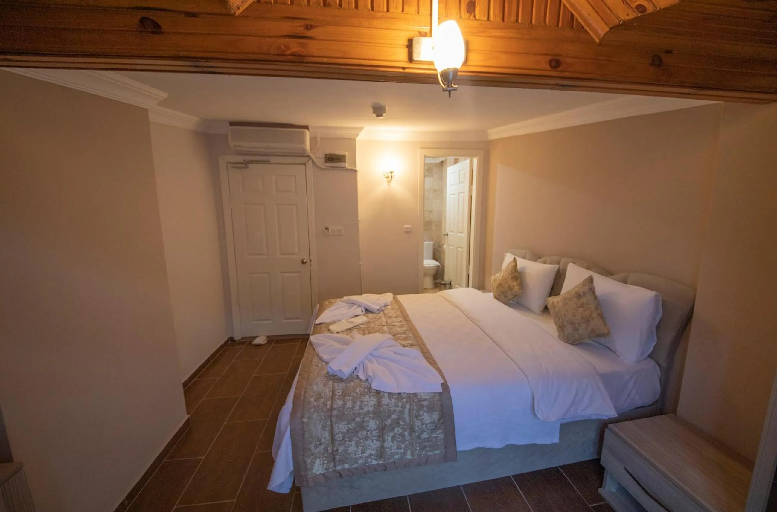 Photo of the whole room, Bed in Ağva Carpediem Otel