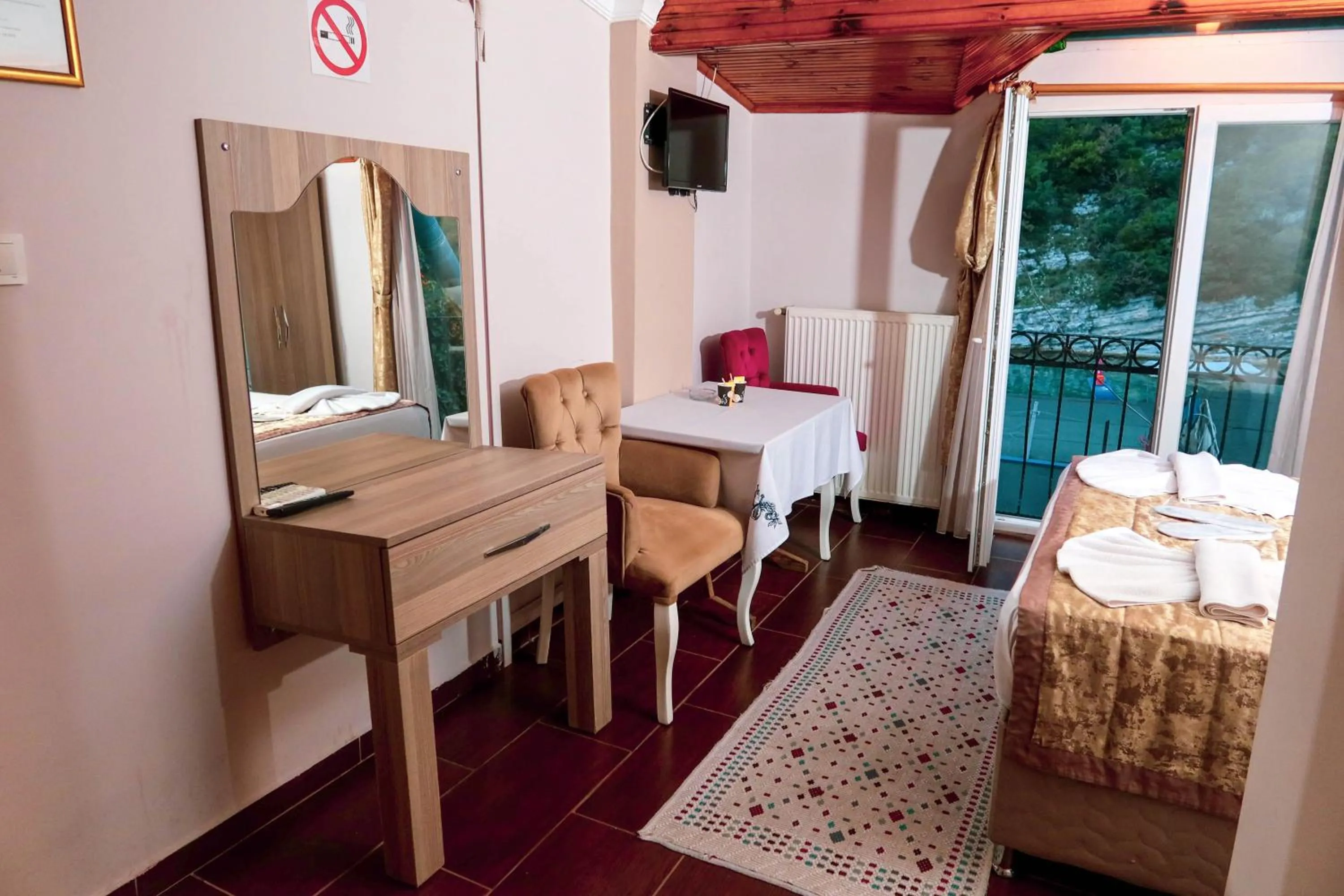 Dining area, Bed in Ağva Carpediem Otel