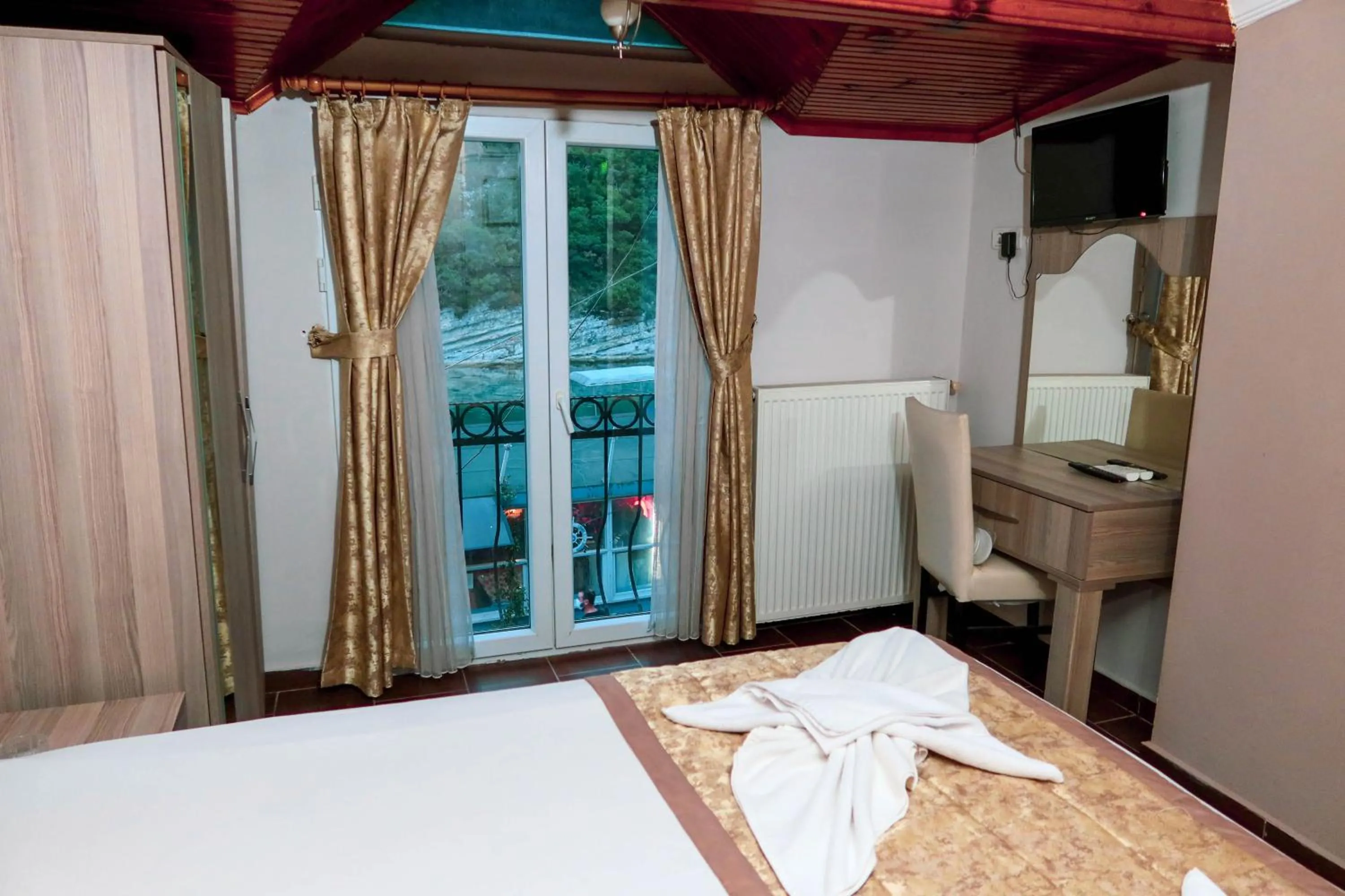 Photo of the whole room, Bed in Ağva Carpediem Otel