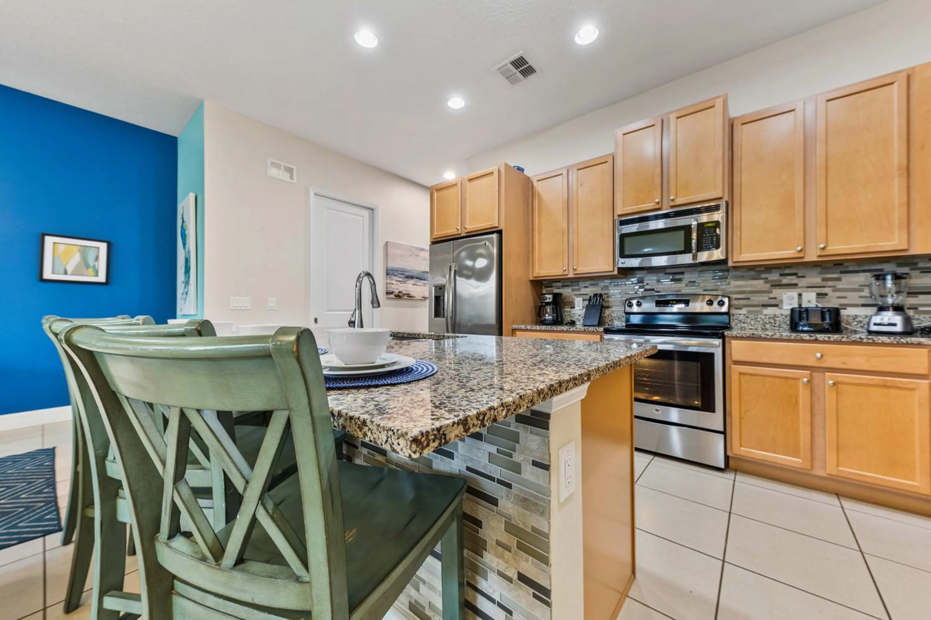 3b25b Townhouse 15 min from Disney Enclaves at Festival