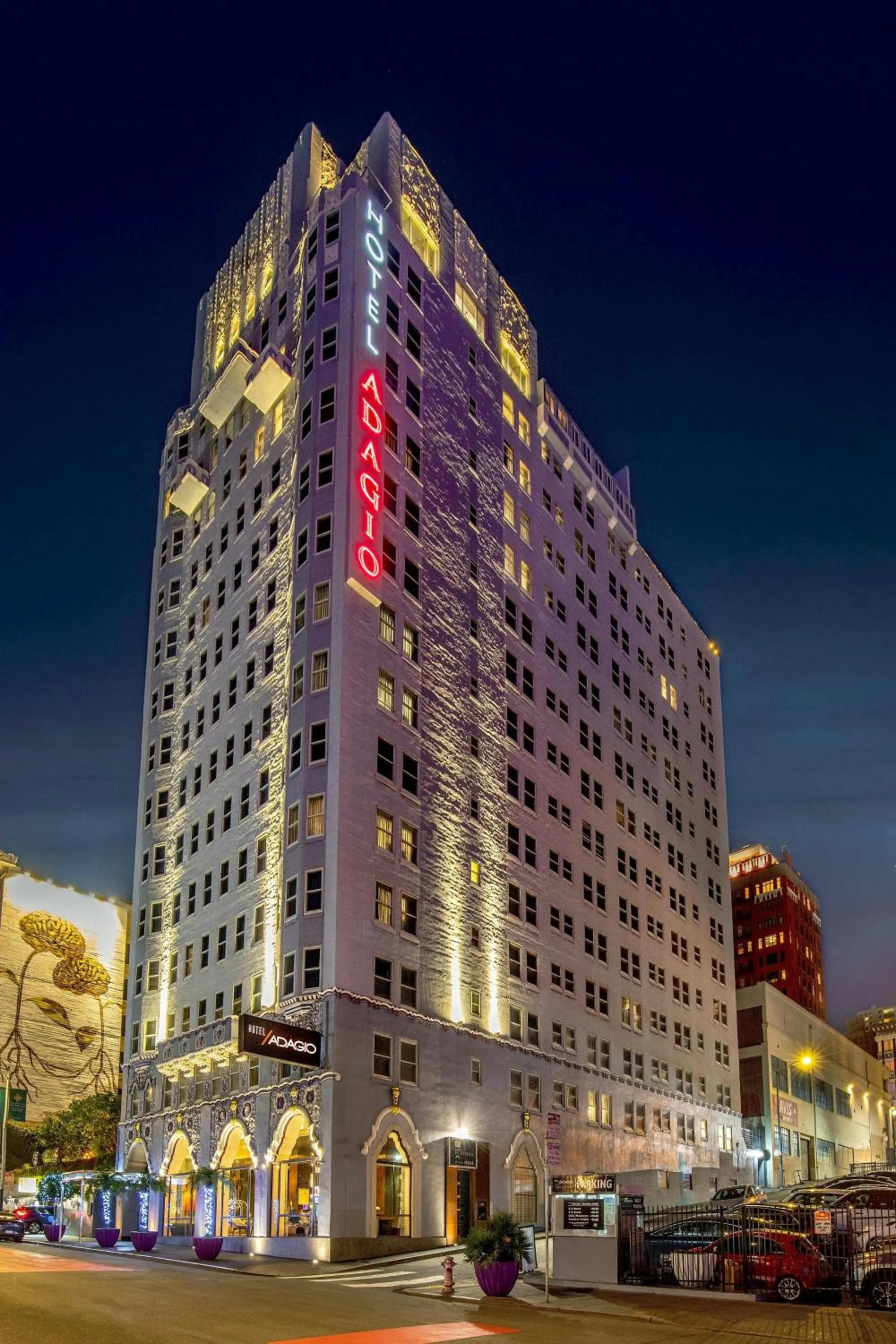 Property building in Hotel Adagio, Autograph Collection