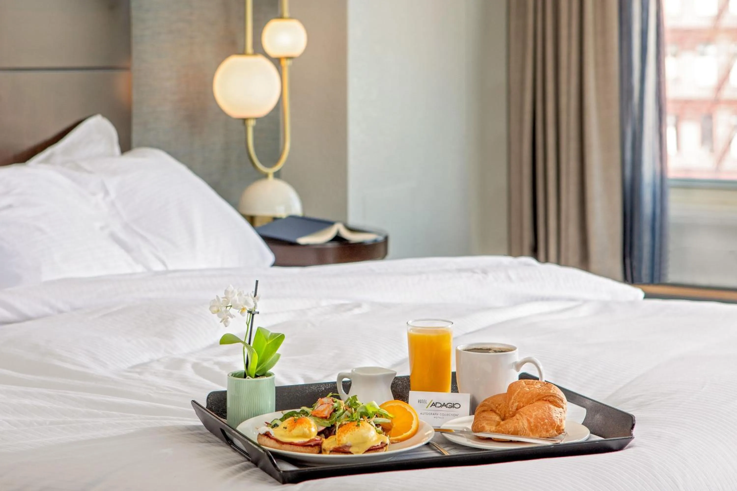 Breakfast, Bed in Hotel Adagio, Autograph Collection