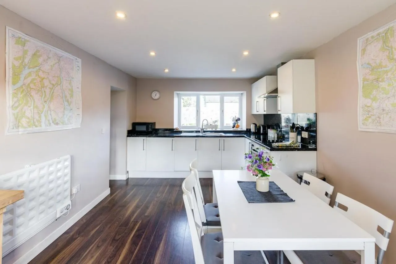 Kitchen or kitchenette in Altquhur Byre