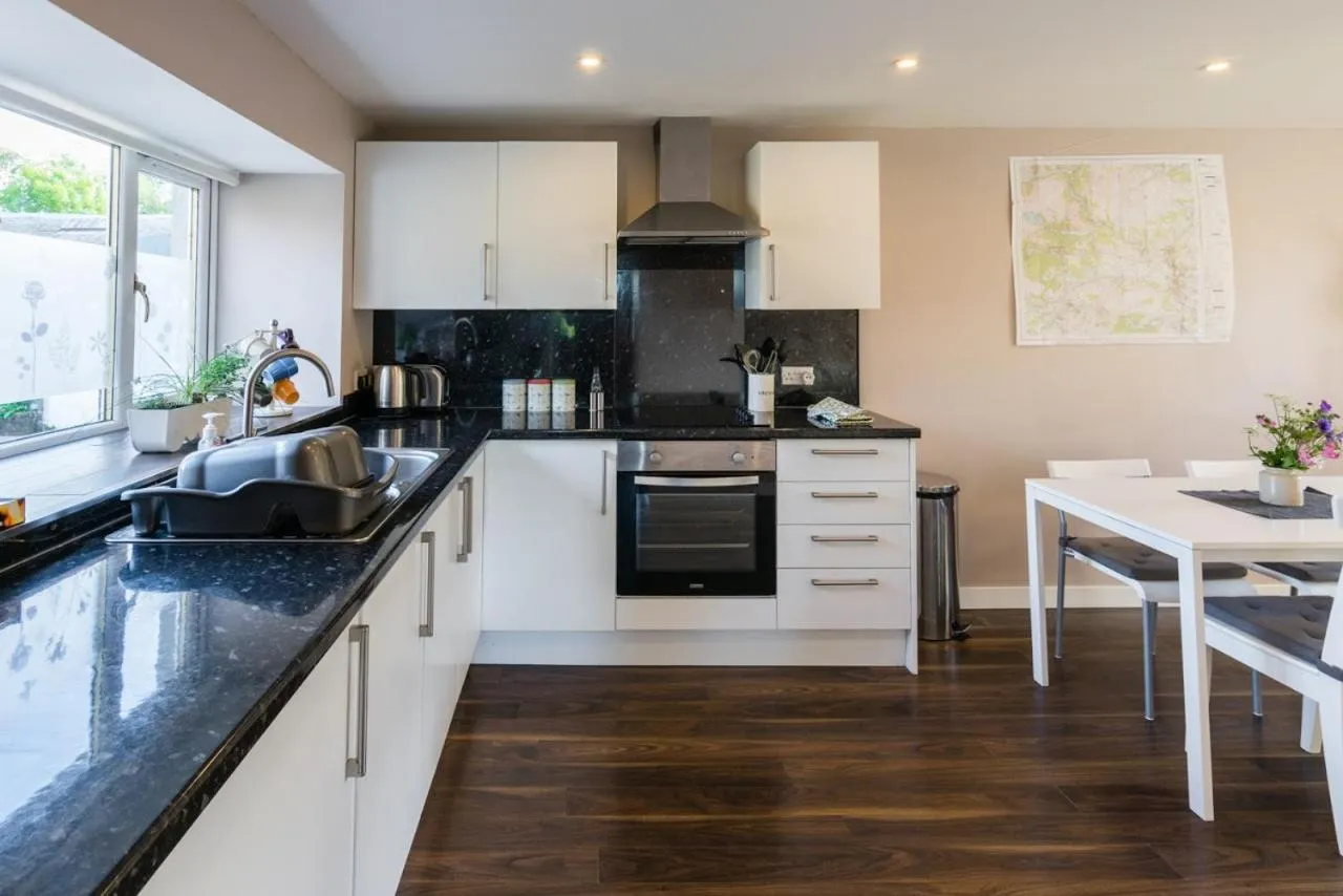 Kitchen or kitchenette in Altquhur Byre