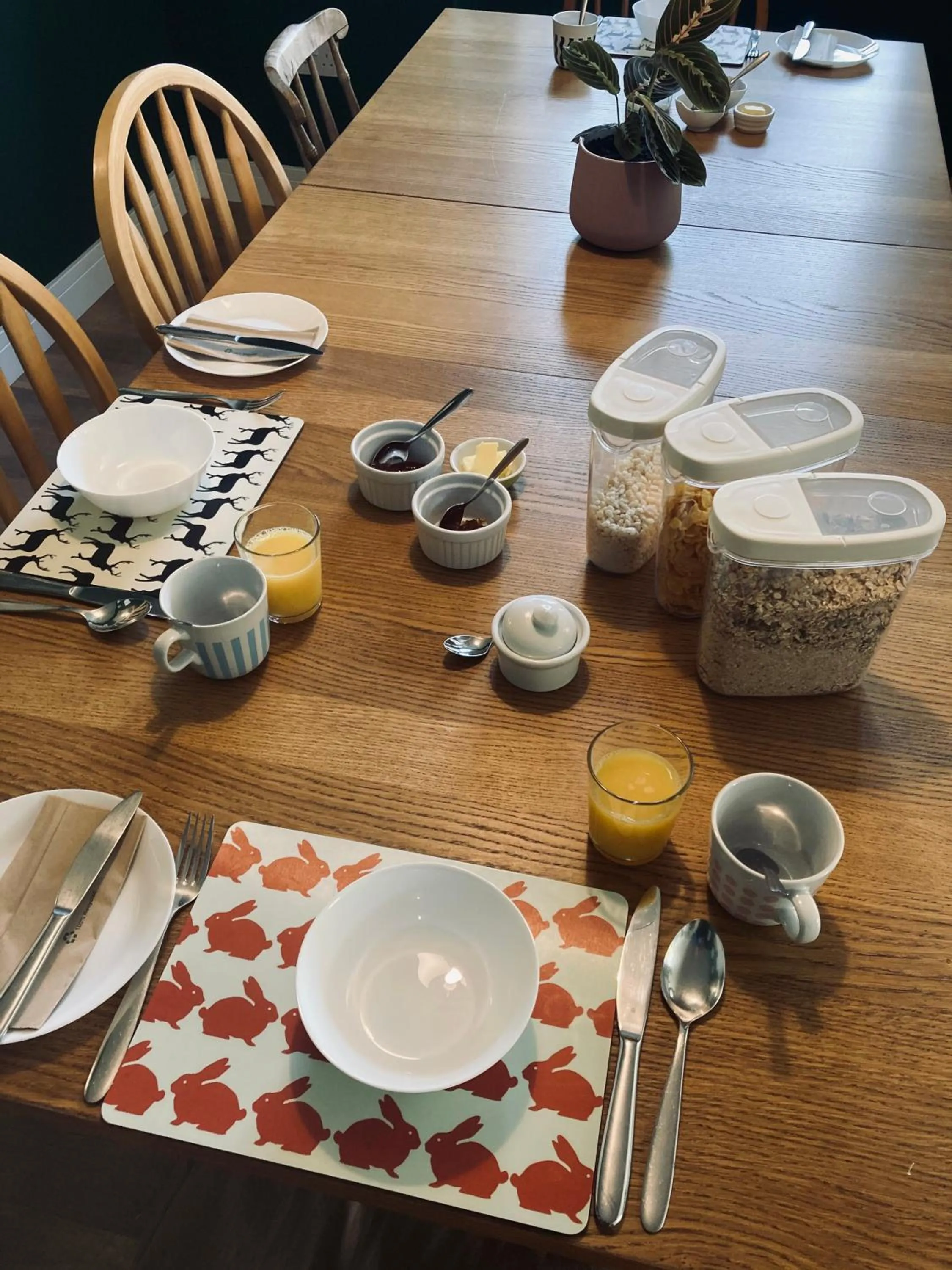 Breakfast in Altquhur Byre