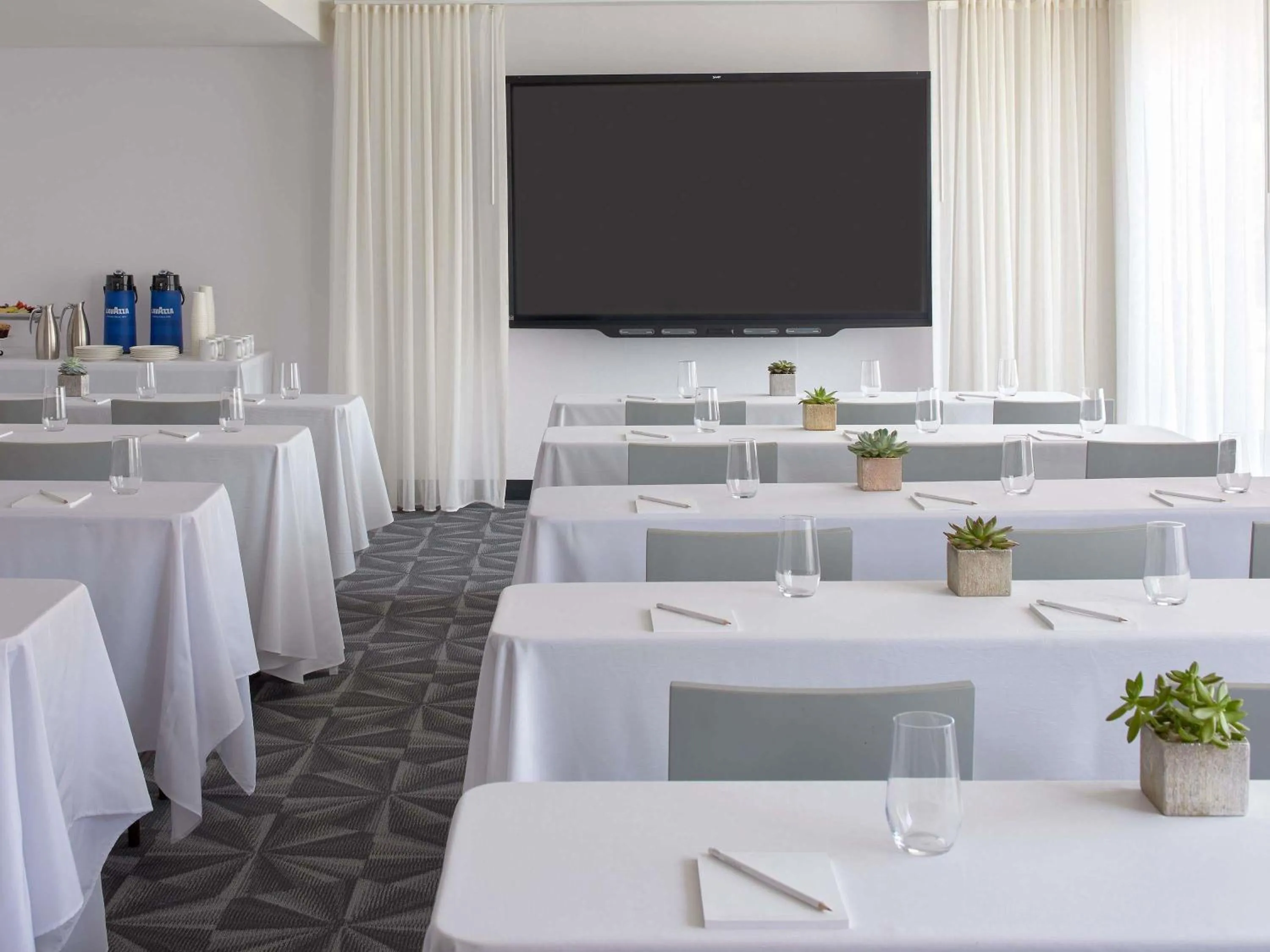 Meeting/conference room in Mondrian Los Angeles