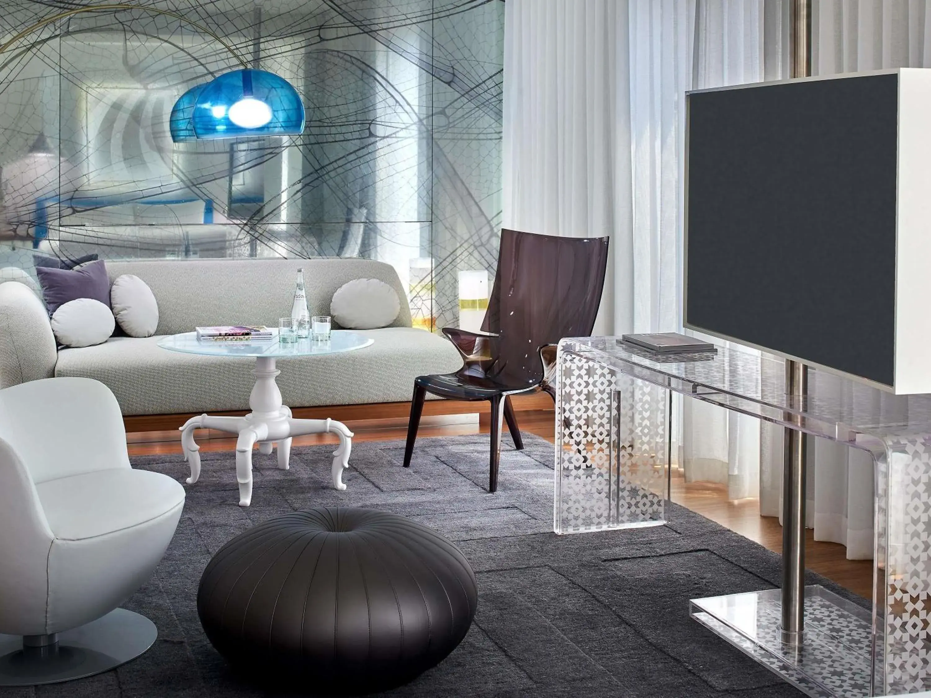 Bedroom in Mondrian Los Angeles Bedroom in Mondrian Los Angeles