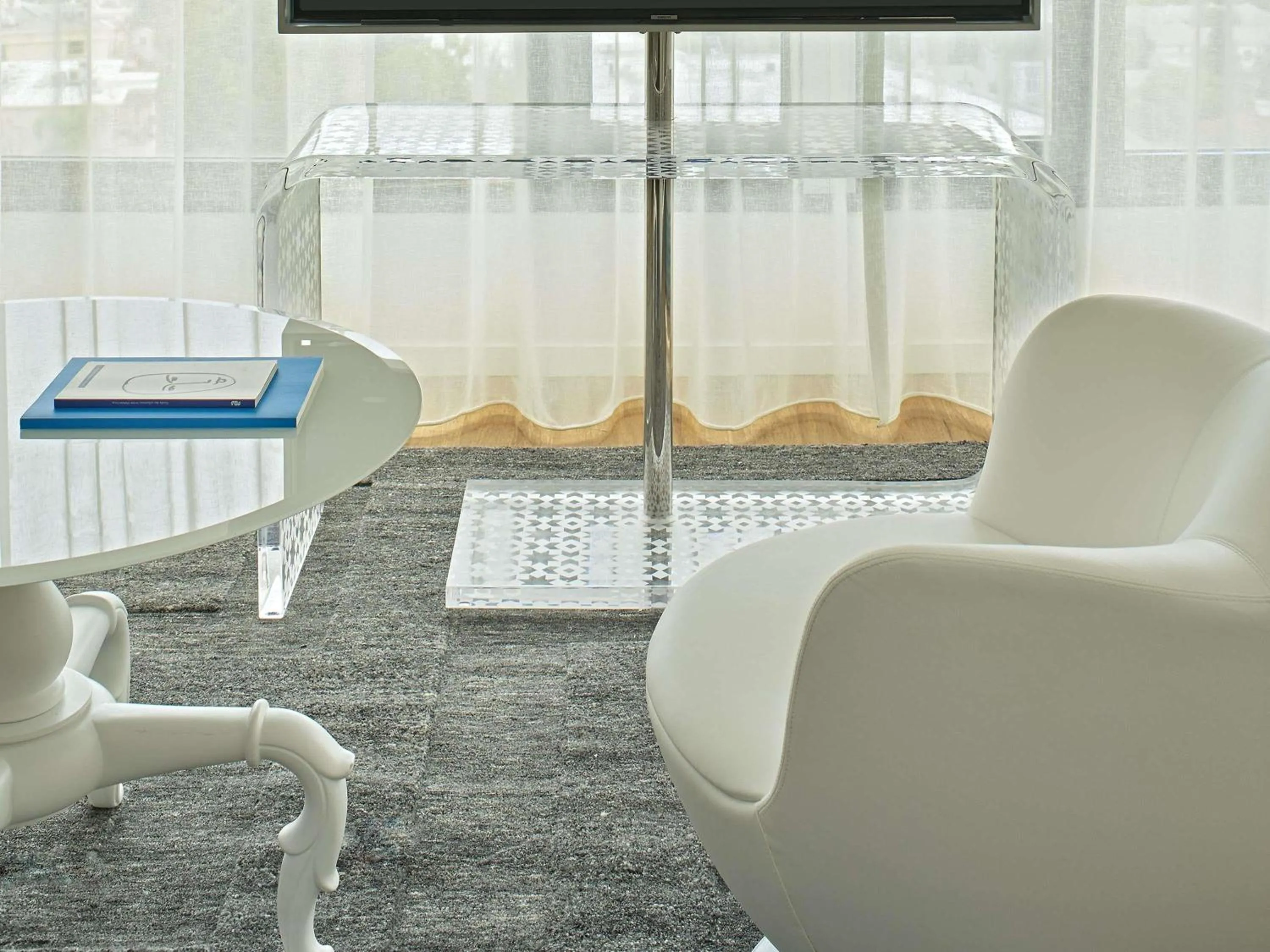 Bedroom in Mondrian Los Angeles