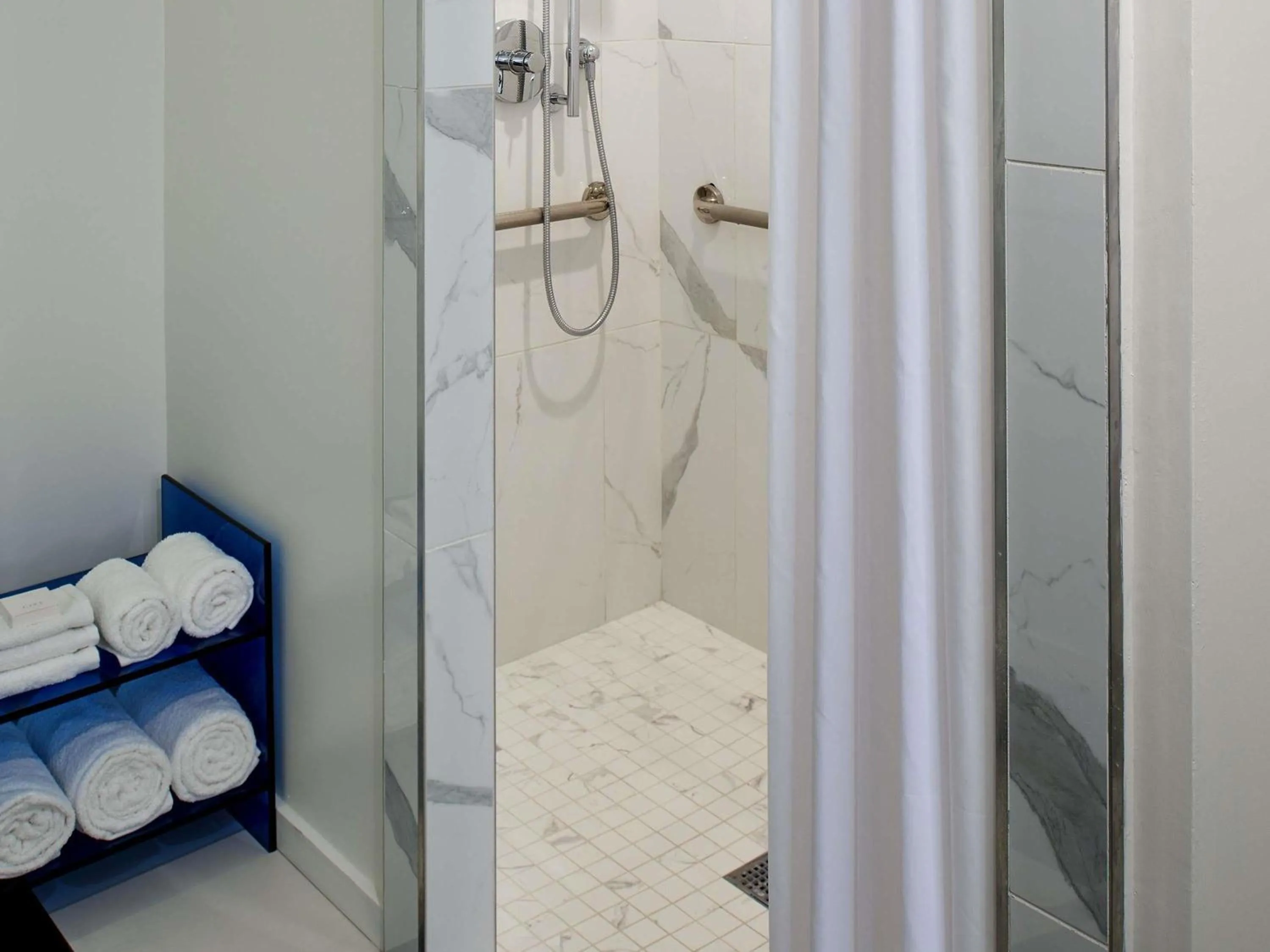 Bathroom in Mondrian Los Angeles