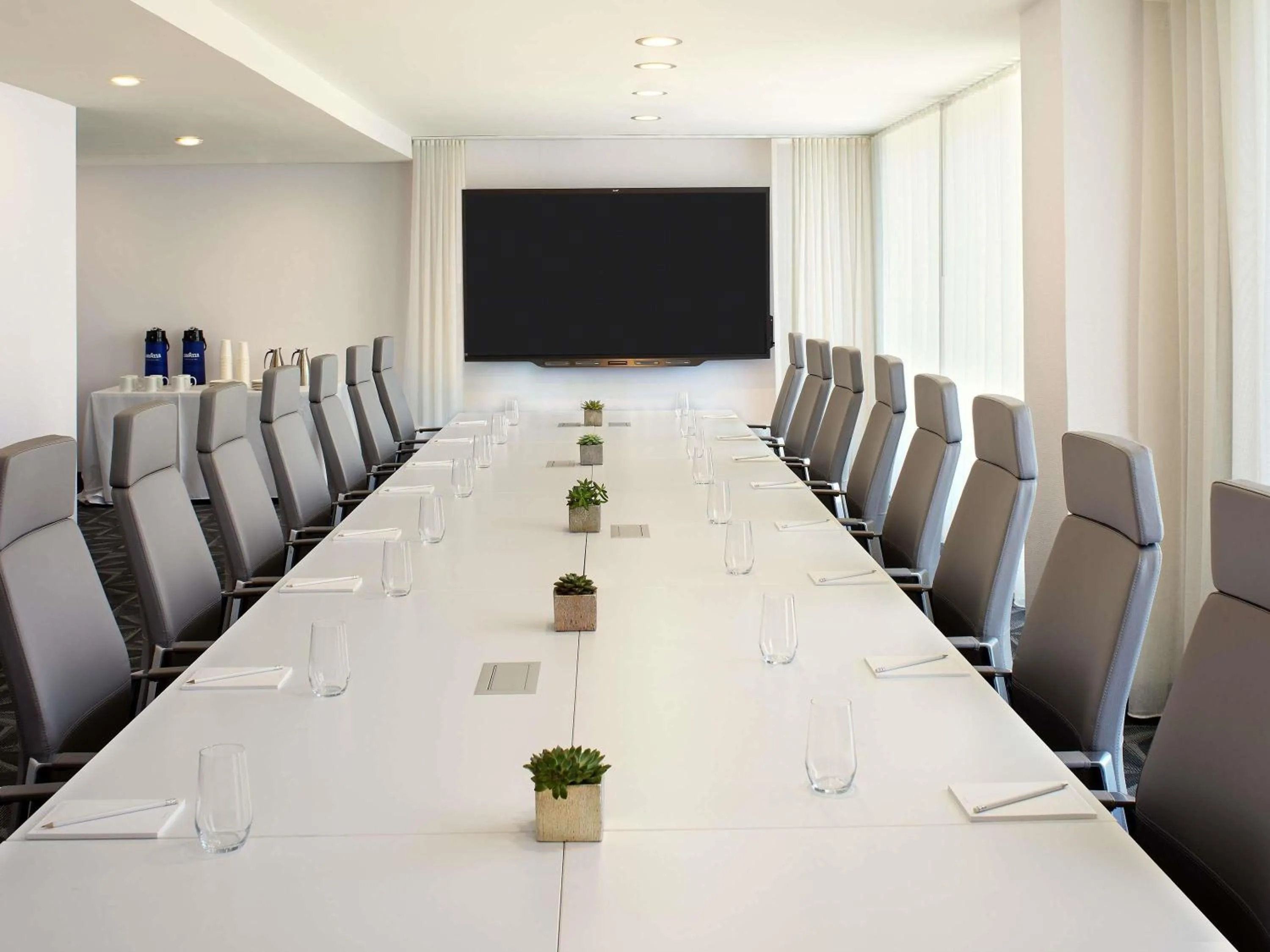 Meeting/conference room in Mondrian Los Angeles