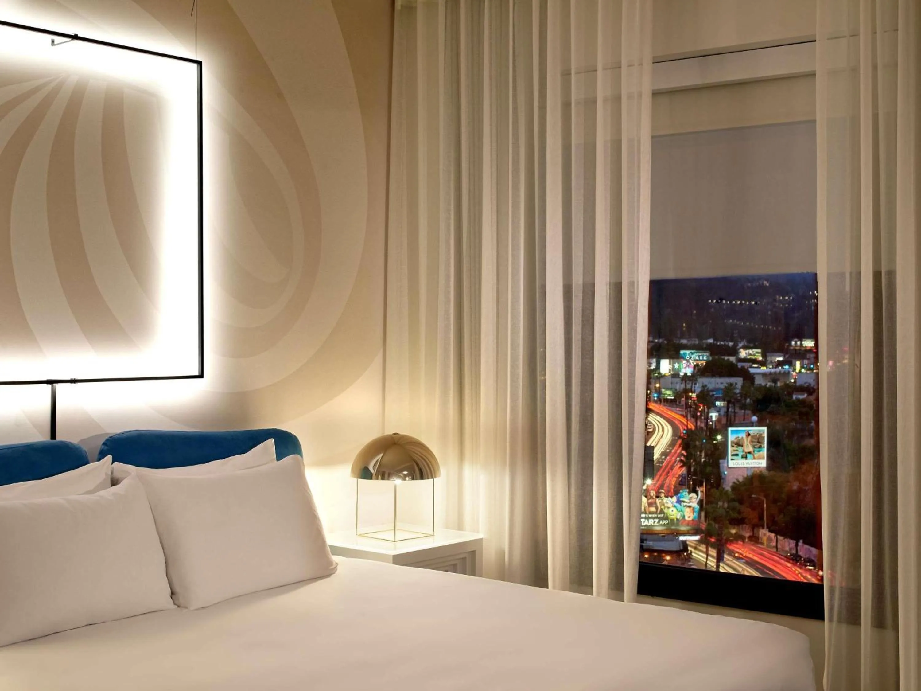 Bedroom, Bed in Mondrian Los Angeles