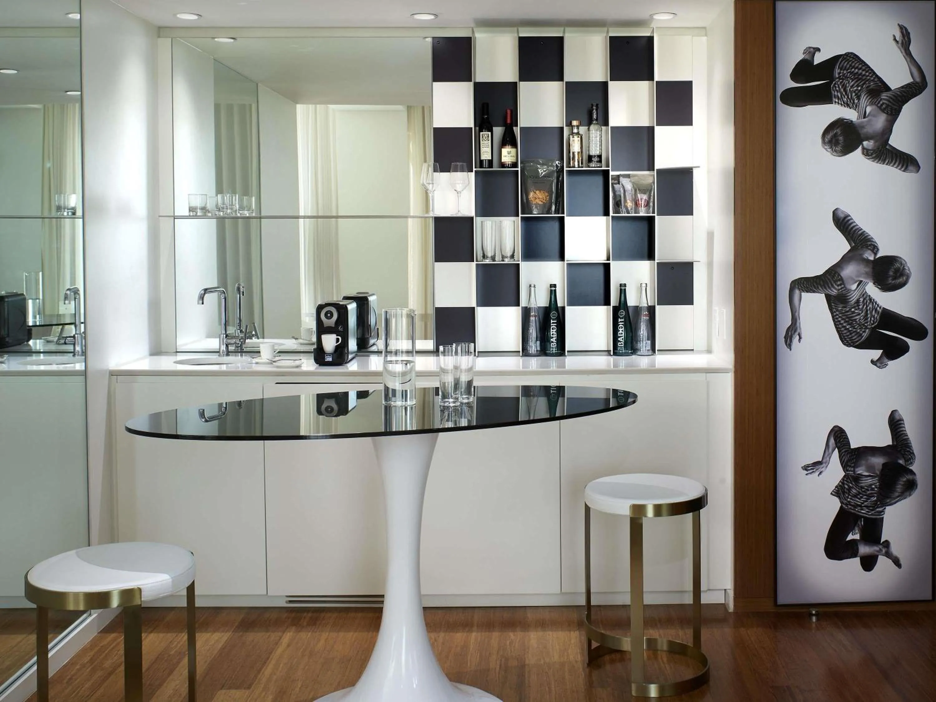 Bedroom in Mondrian Los Angeles