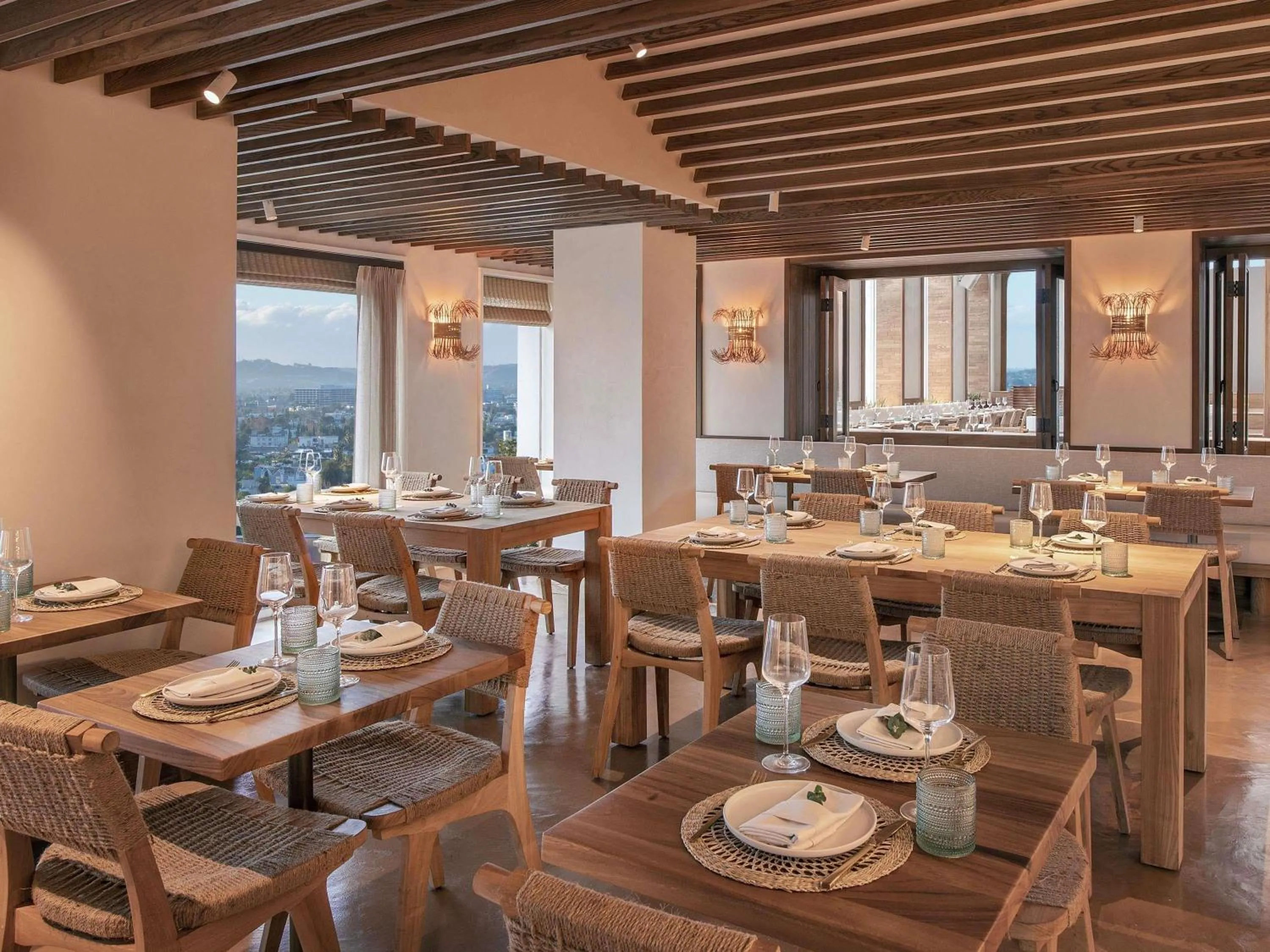 Restaurant/places to eat in Mondrian Los Angeles