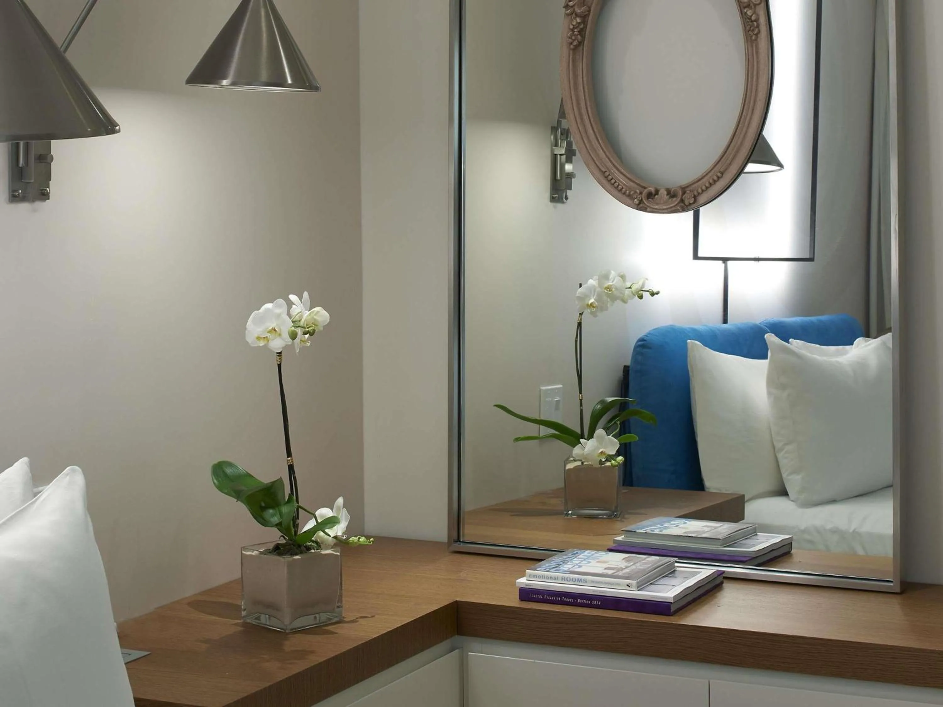 Bedroom in Mondrian Los Angeles