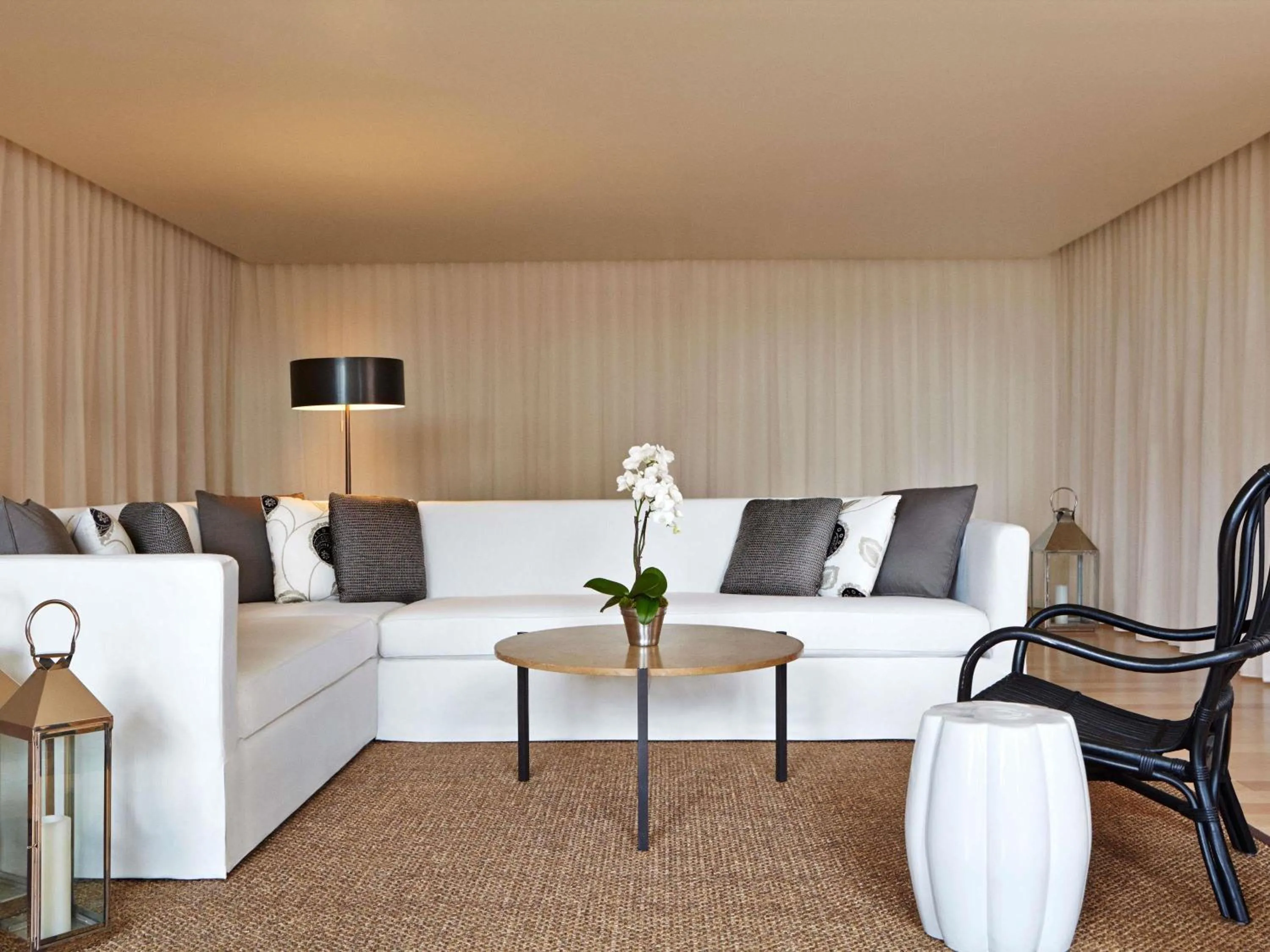 Meeting/conference room in Mondrian Los Angeles