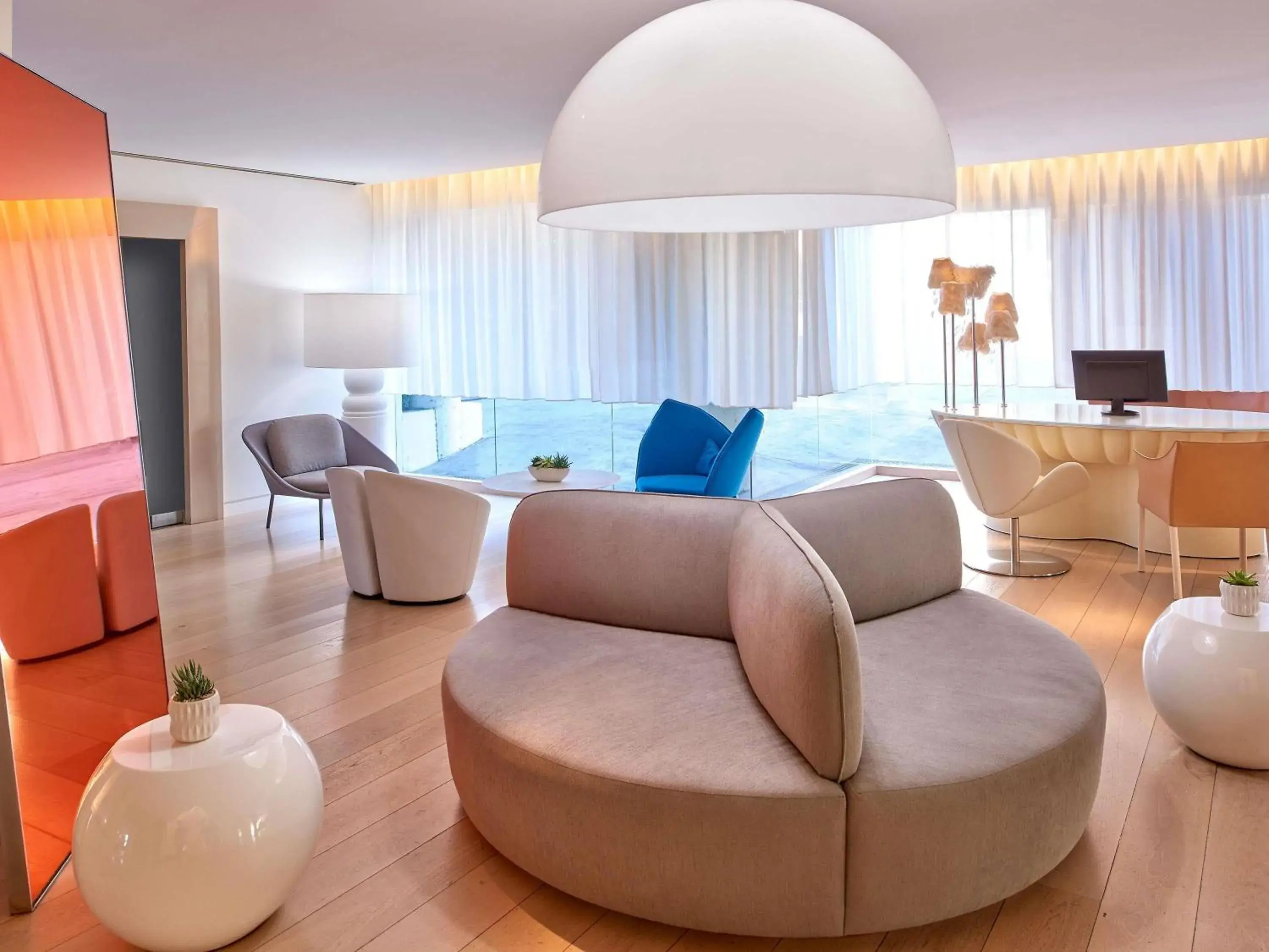 Property building in Mondrian Los Angeles Property building in Mondrian Los Angeles