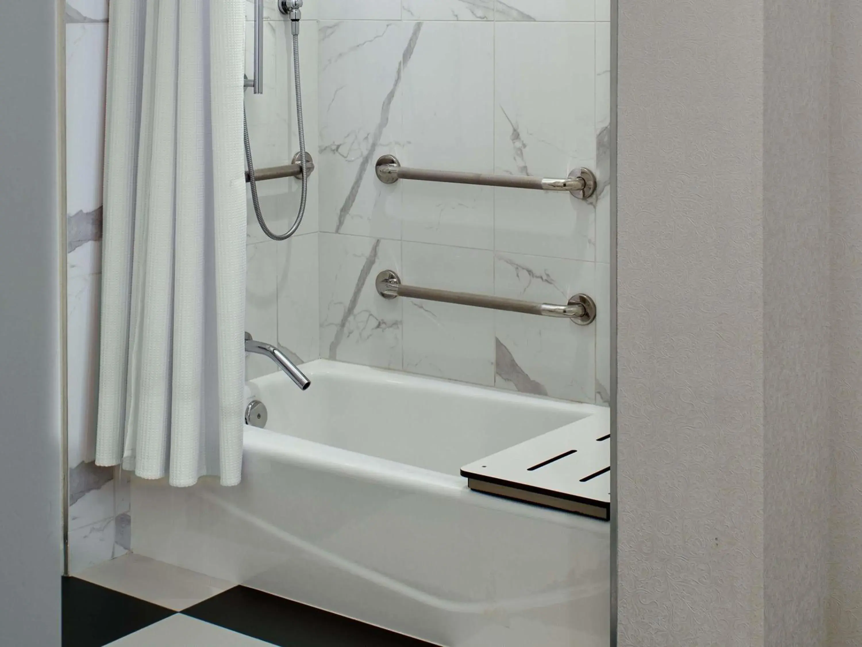 Bedroom in Mondrian Los Angeles Bedroom in Mondrian Los Angeles