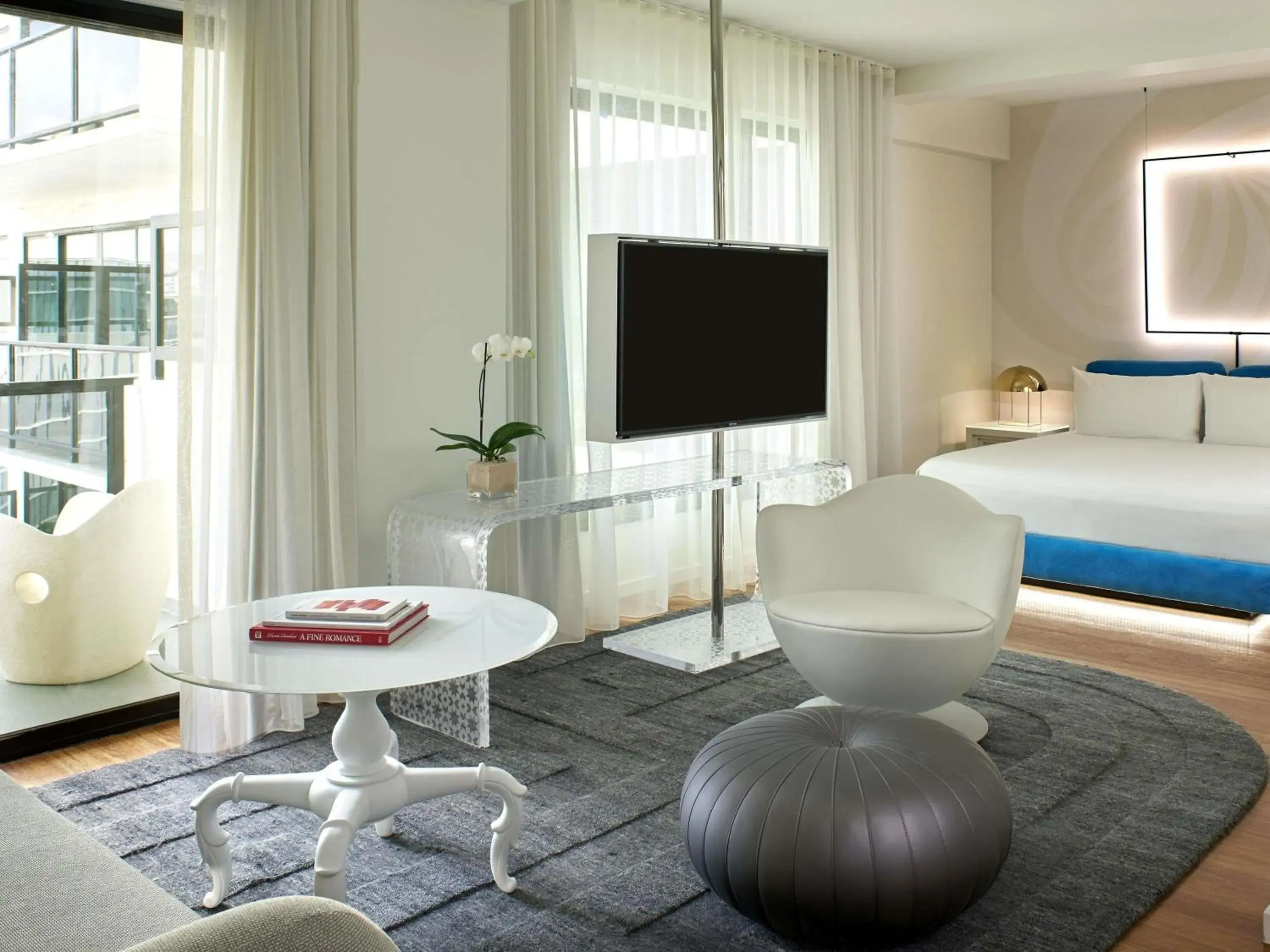 Bedroom, Bed in Mondrian Los Angeles Bedroom, Bed in Mondrian Los Angeles