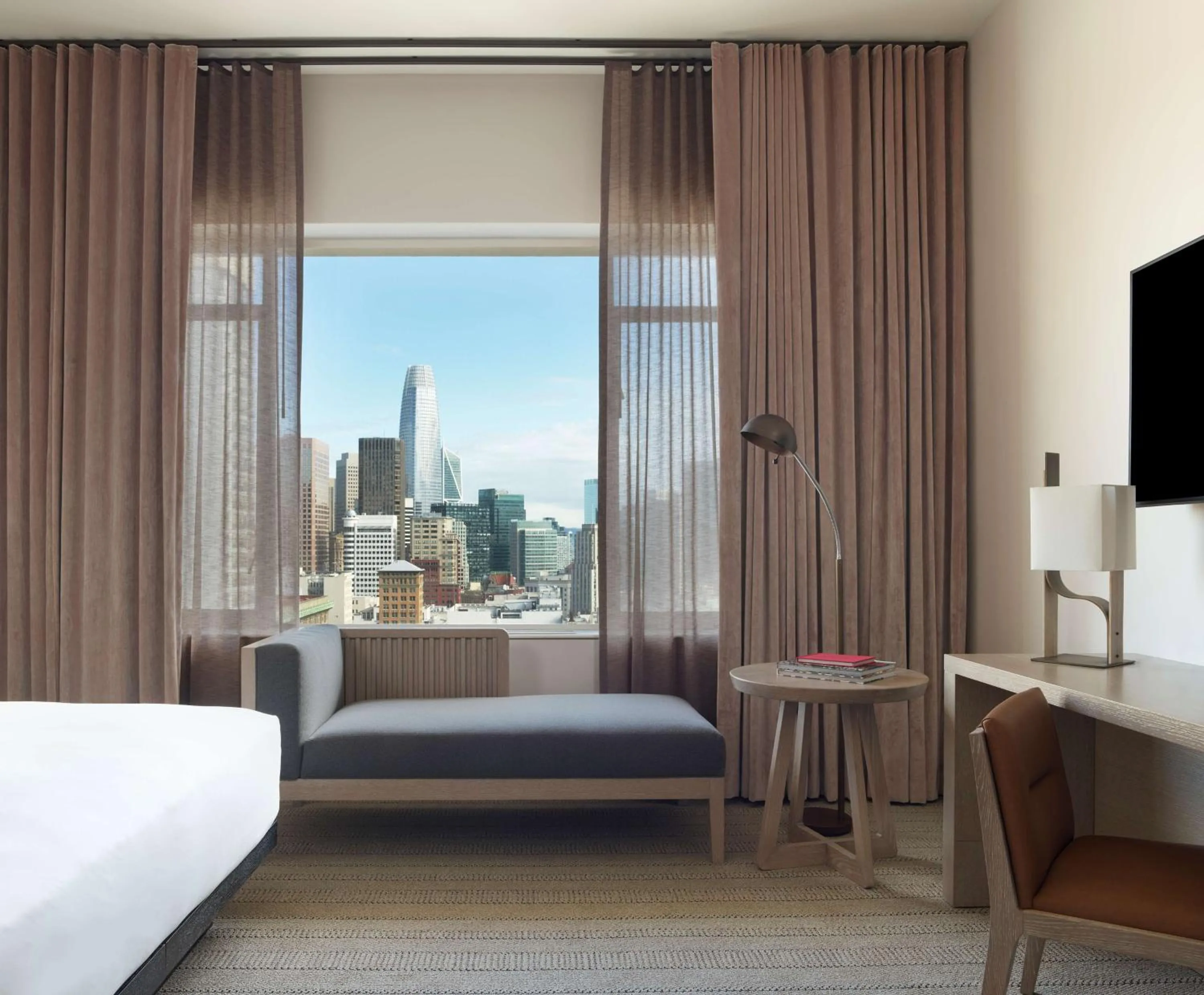 View (from property/room), Bed in The Clift Royal Sonesta San Francisco