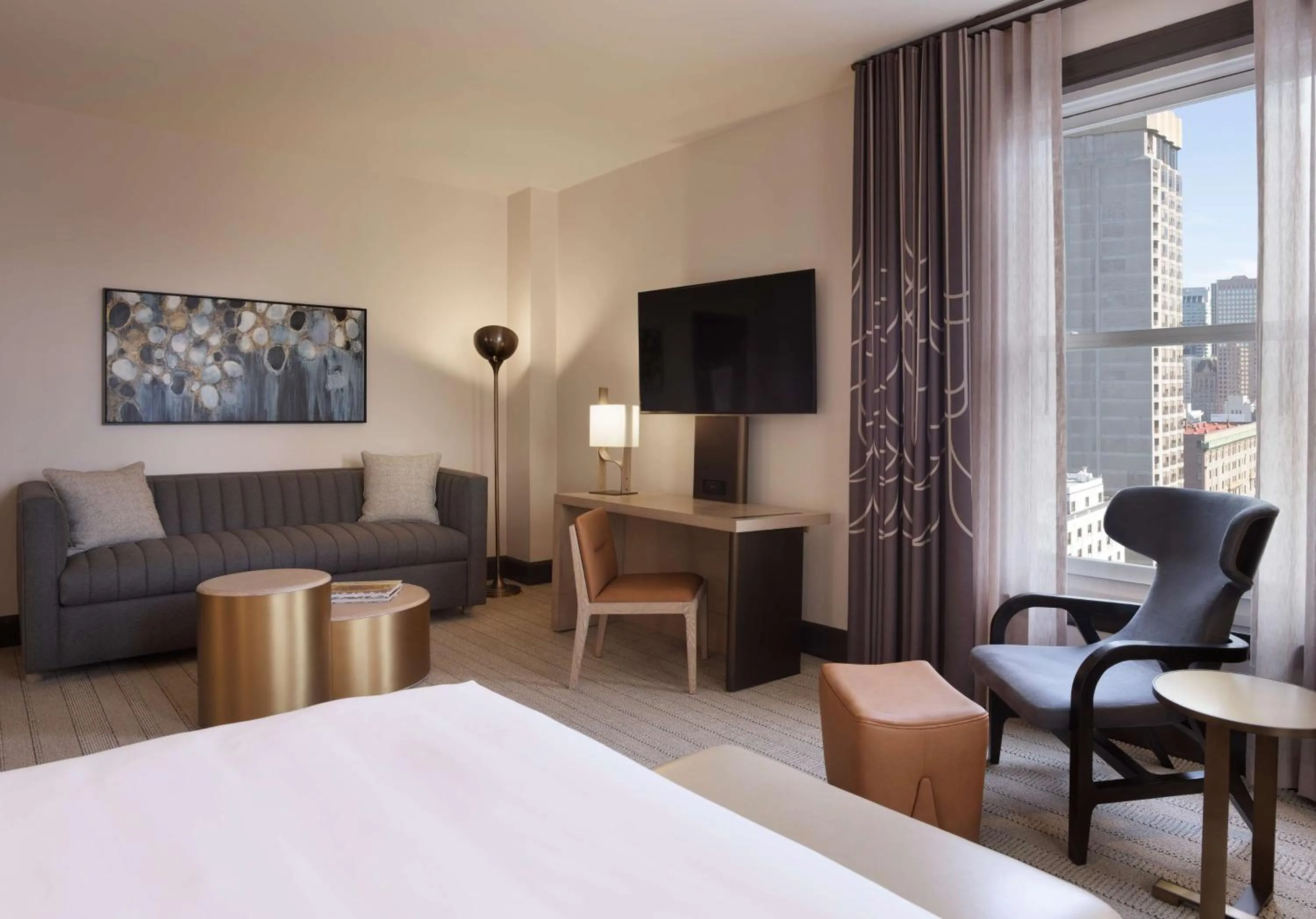 Photo of the whole room, Bed in The Clift Royal Sonesta San Francisco