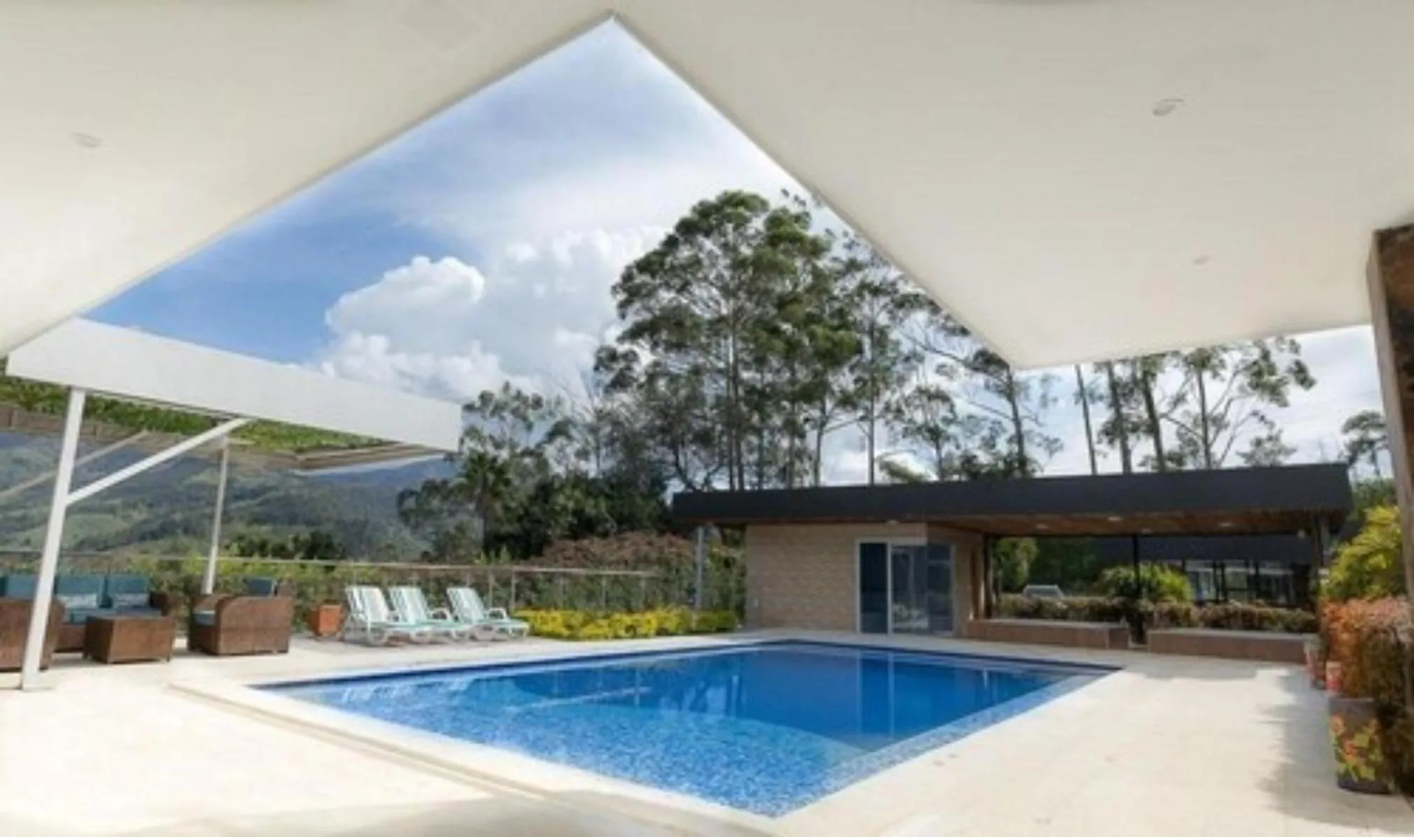 Pool view in Libertg Hotels Medellin