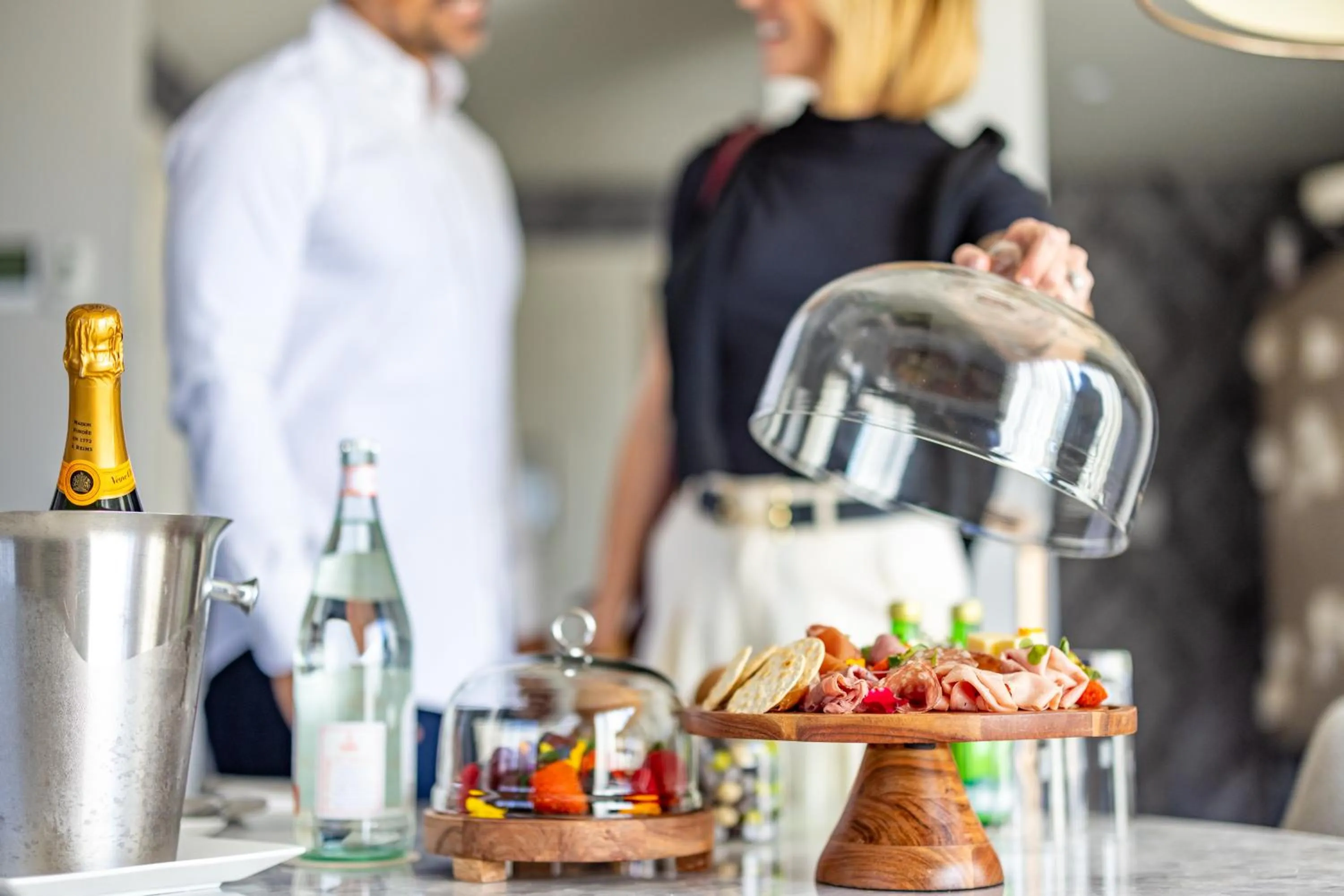 Food and drinks in Melrose Georgetown Hotel