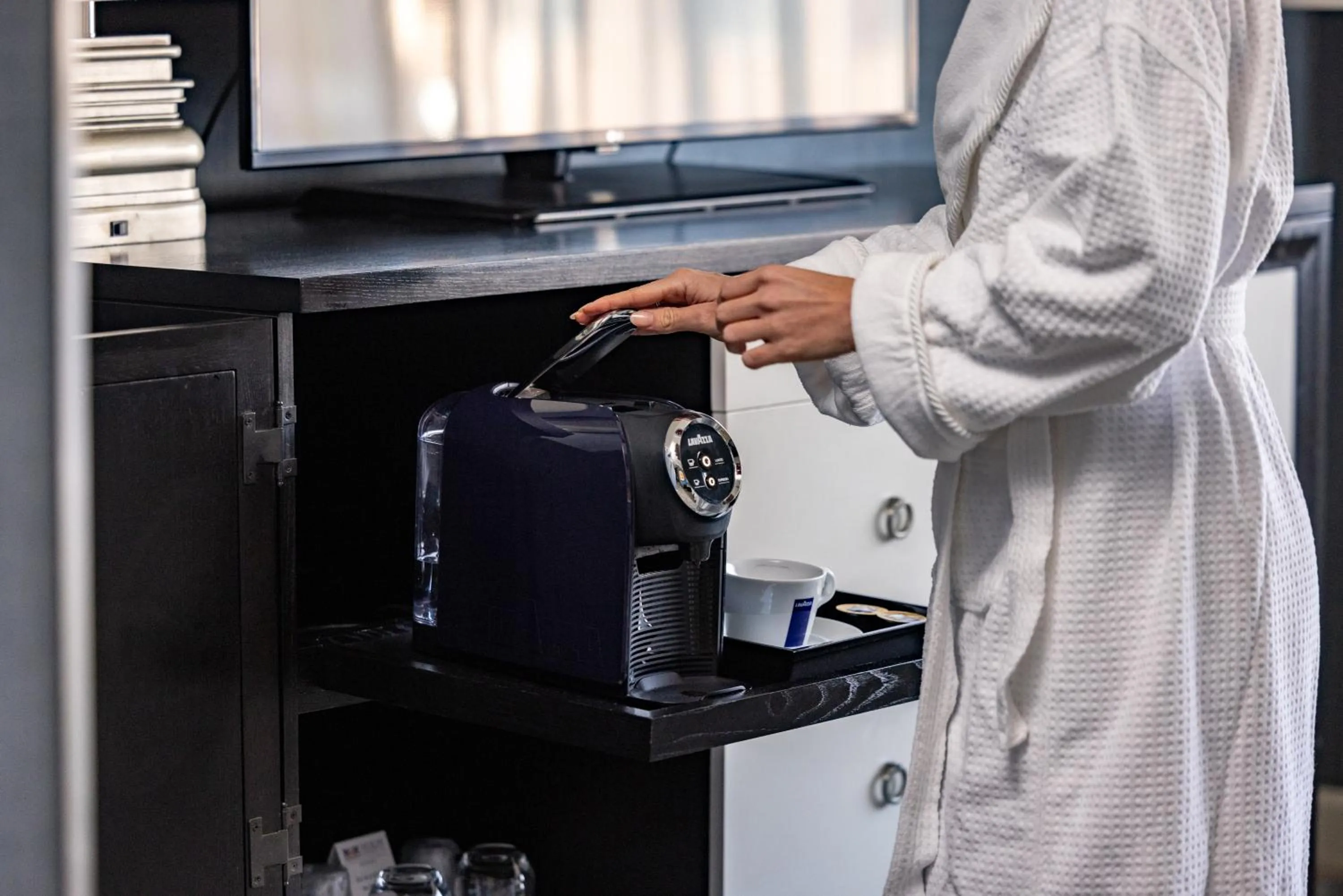 Coffee/tea facilities in Melrose Georgetown Hotel