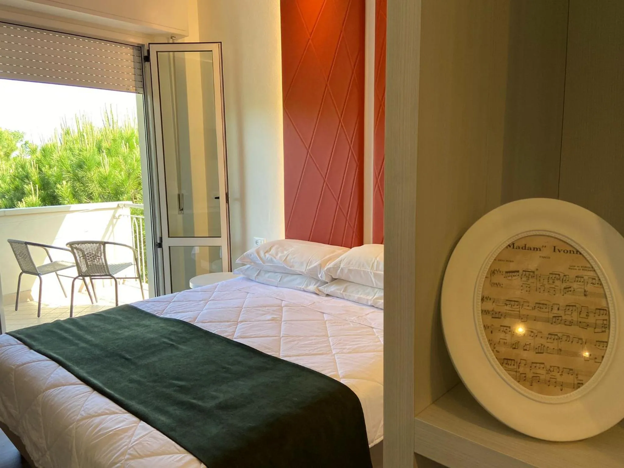 Bed in Hotel Loretta & Dependance