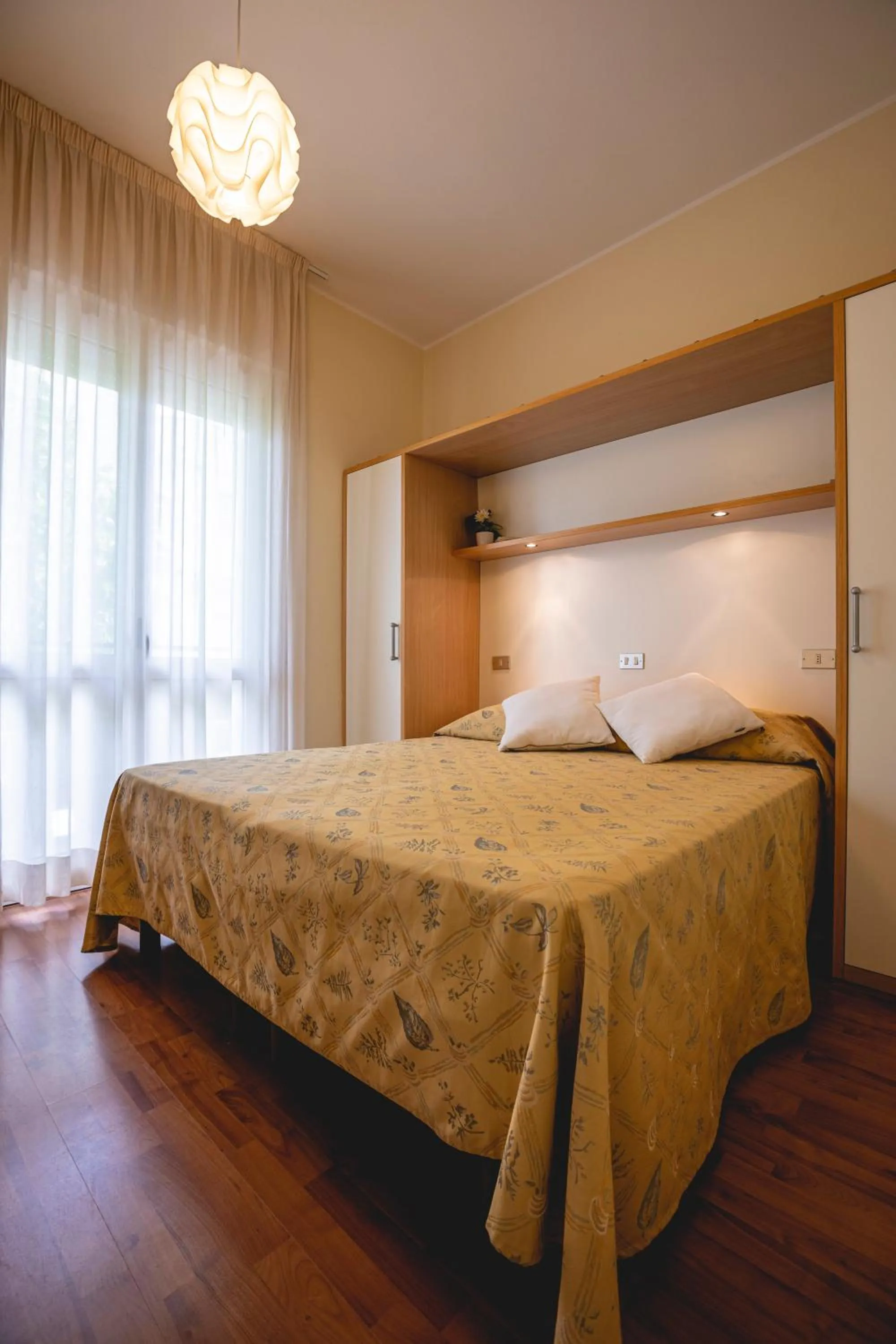 Bed in Hotel Loretta & Dependance