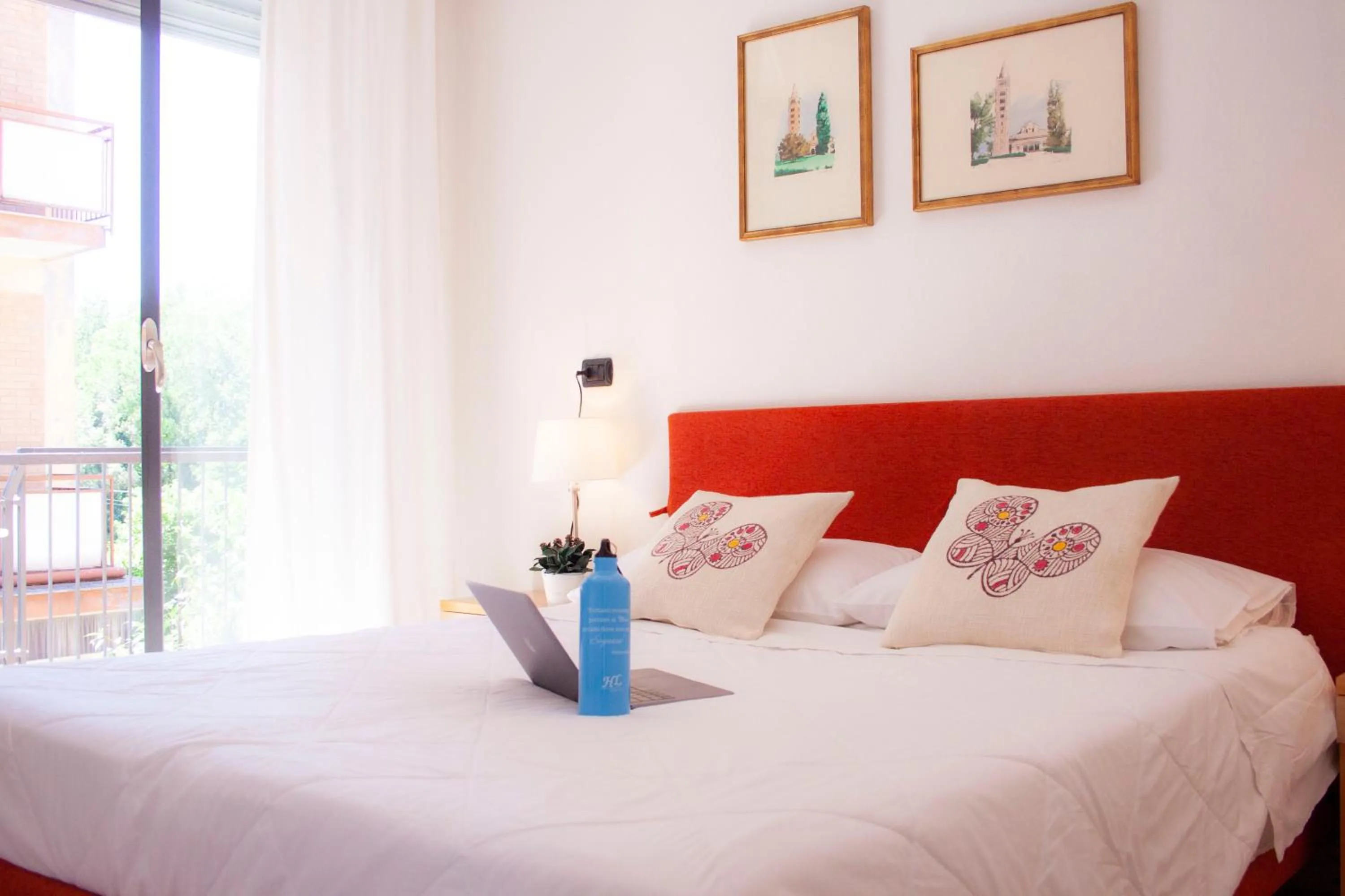 Bed in Hotel Loretta & Dependance