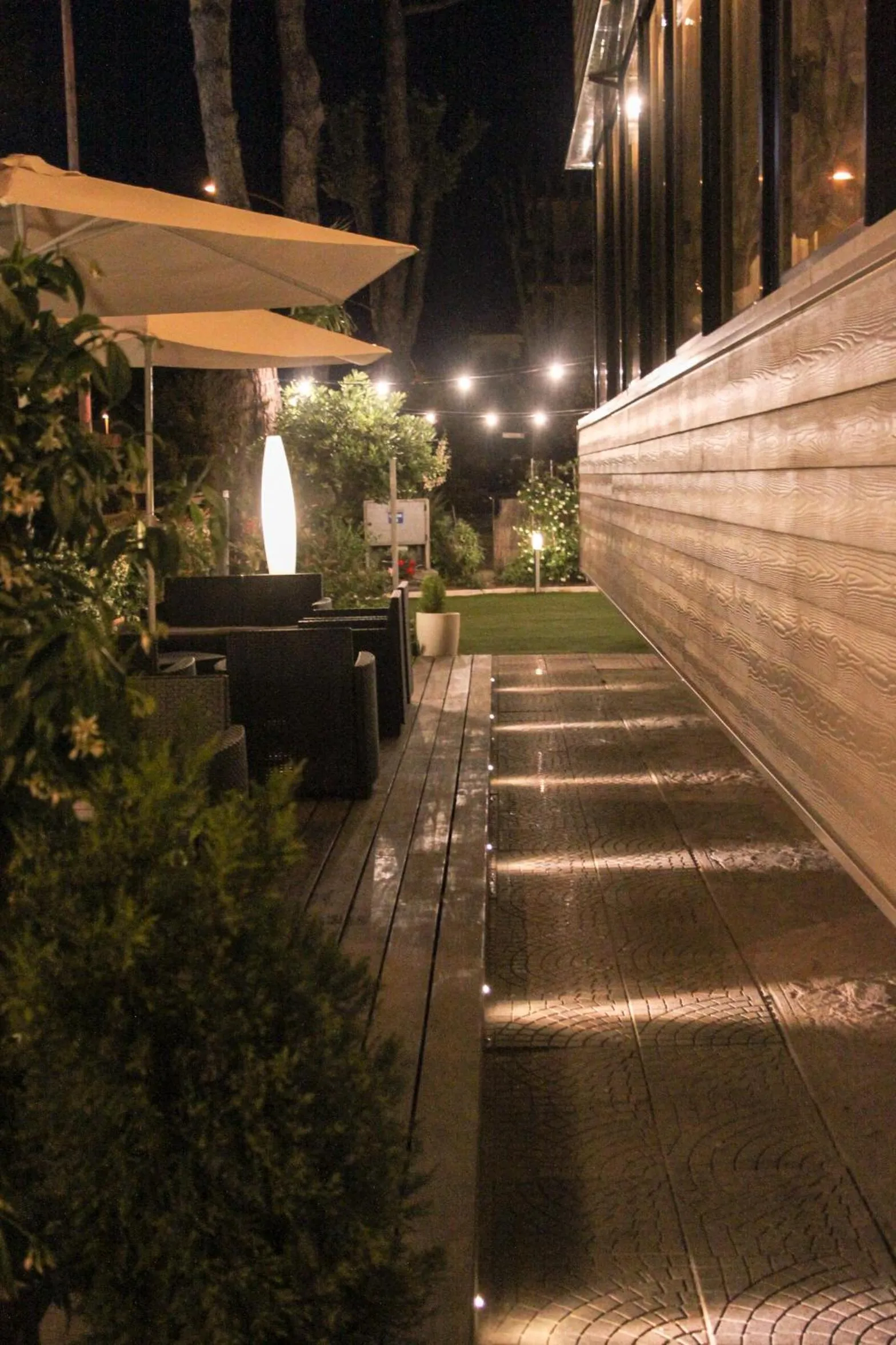 Night in Hotel Loretta & Dependance