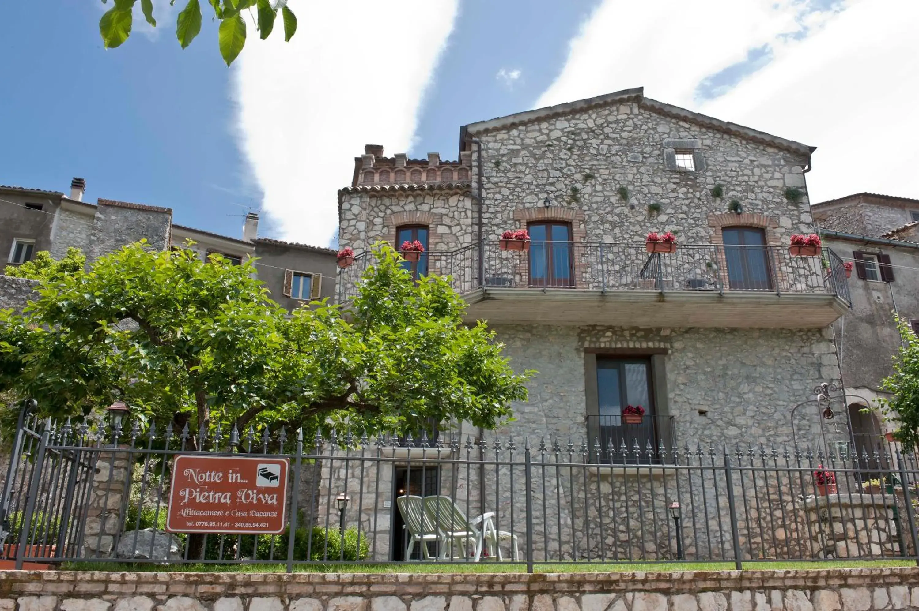Casa Vacanze "Pietra viva" Casa Vacanze "Pietra viva"