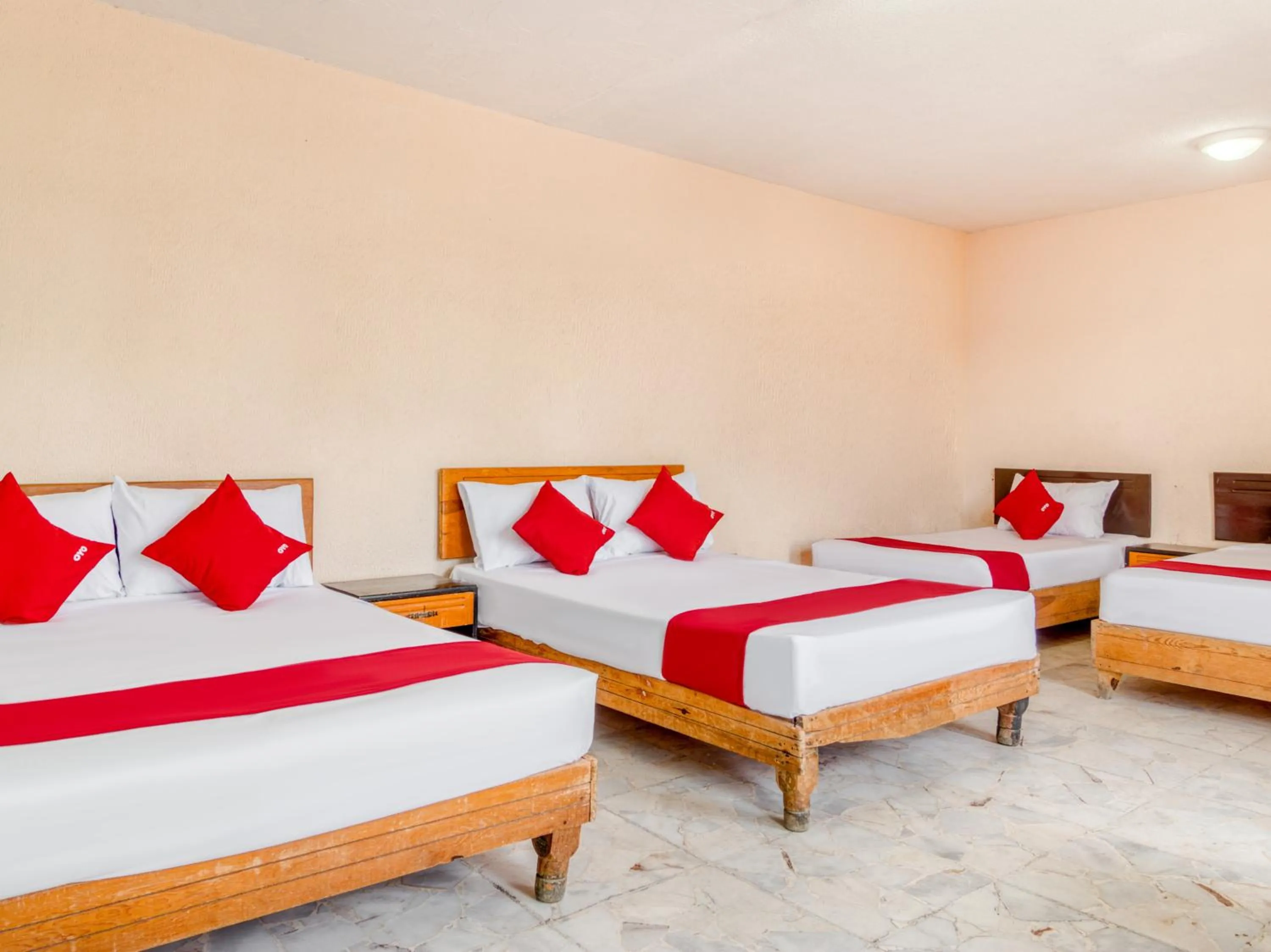 Bedroom in Capital O Hotel La Siesta, Gomez Palacio