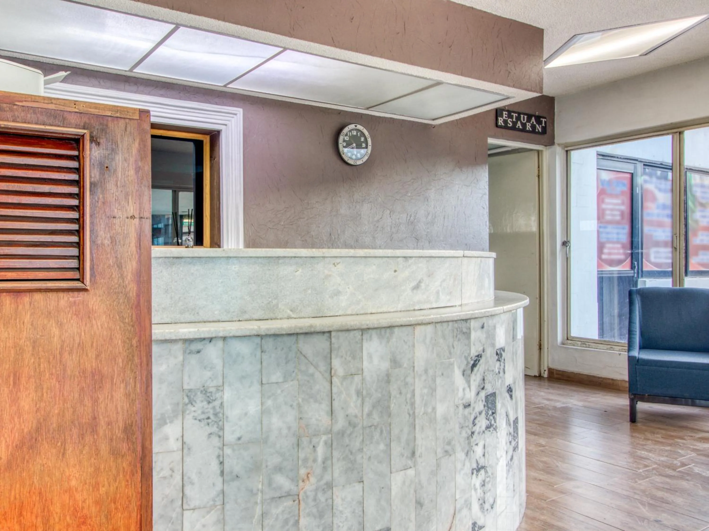 Lobby or reception in Capital O Hotel La Siesta, Gomez Palacio