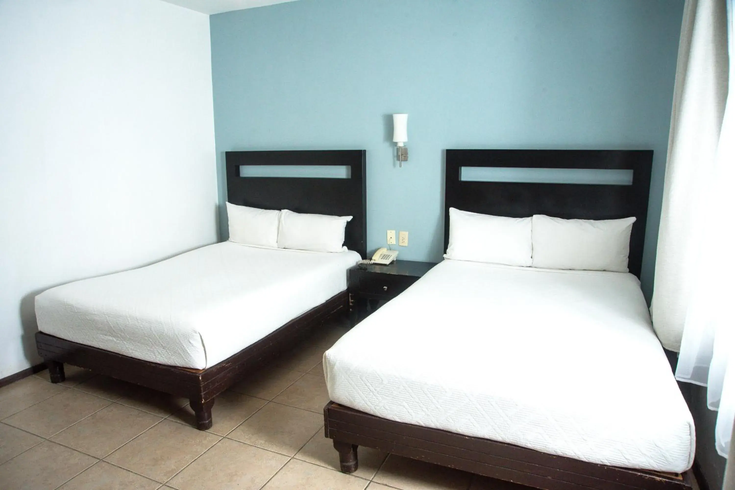 Deluxe Twin Room in Hotel La Siesta, Gomez Palacio Deluxe Twin Room in Hotel La Siesta, Gomez Palacio