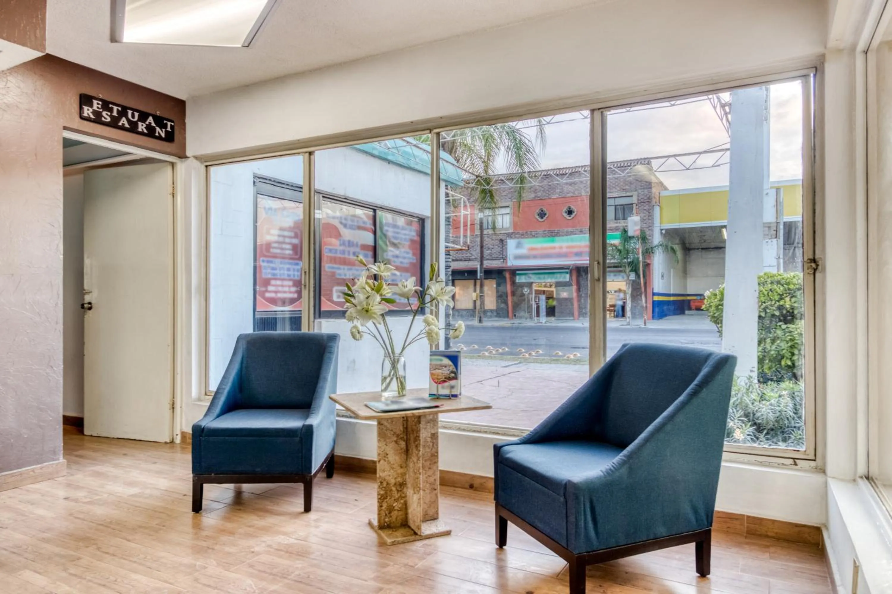 Lobby or reception in Capital O Hotel La Siesta, Gomez Palacio