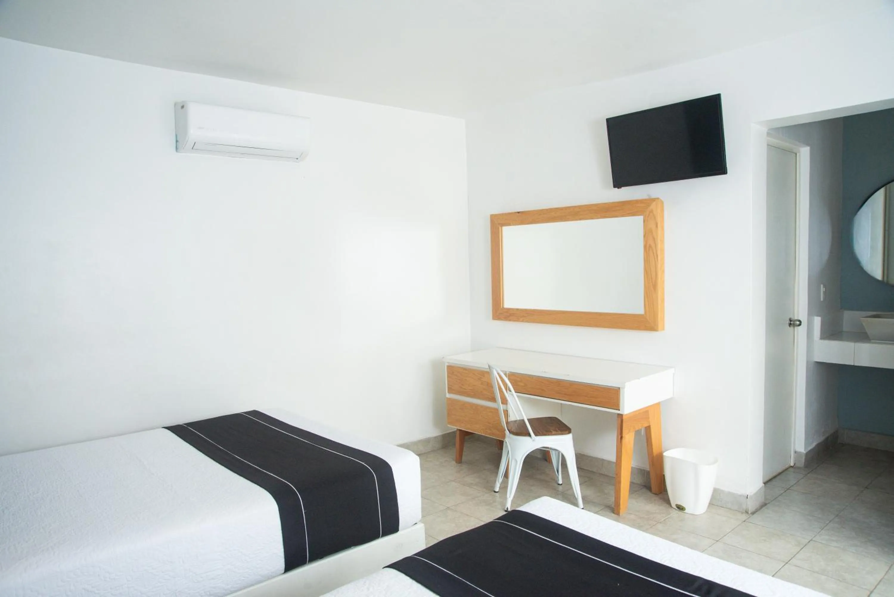 Bed in Hotel La Siesta, Gomez Palacio